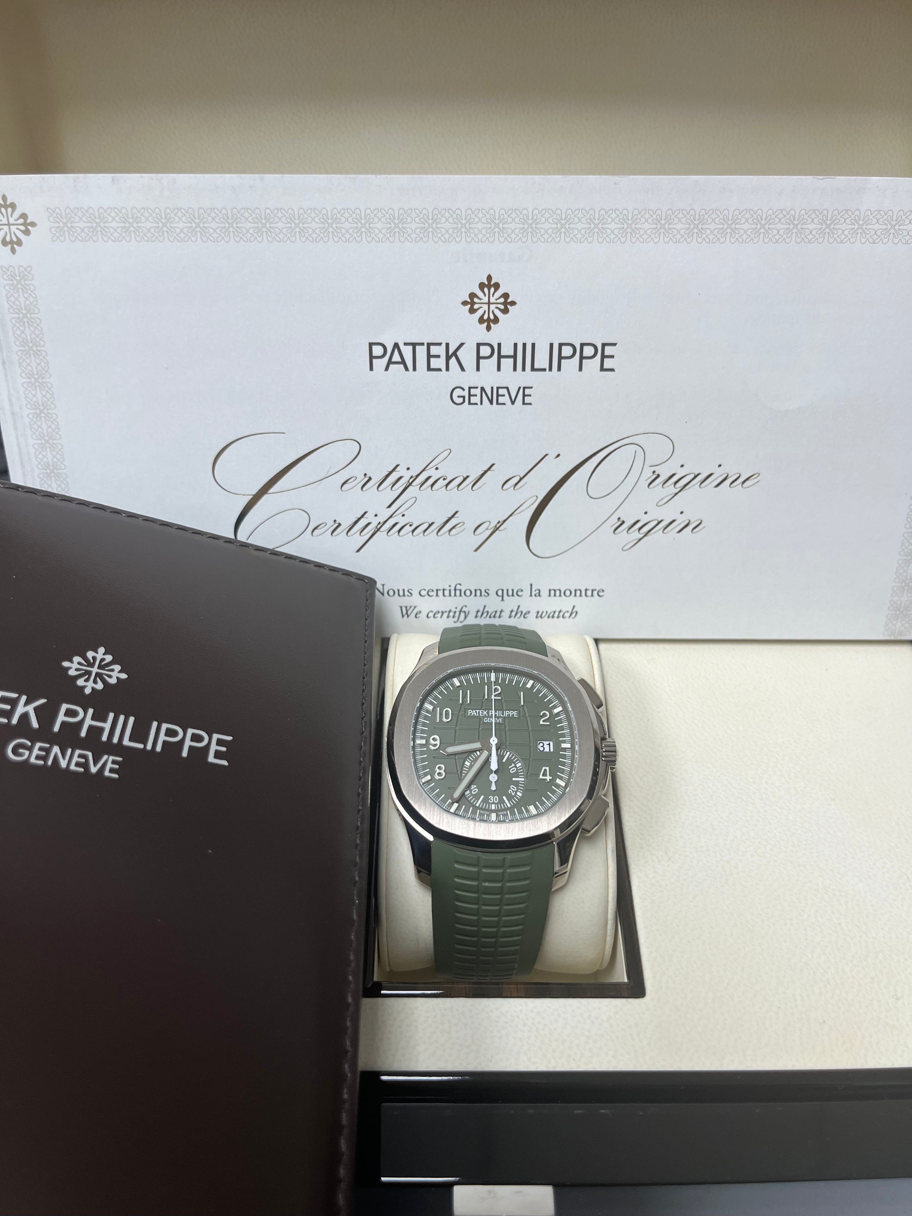 Patek Philippe Aquanaut 5968G-010 Self-Winding Men's Watch with Green Dial - Luxury Automatic Timepiece for Business & Formal Occasions