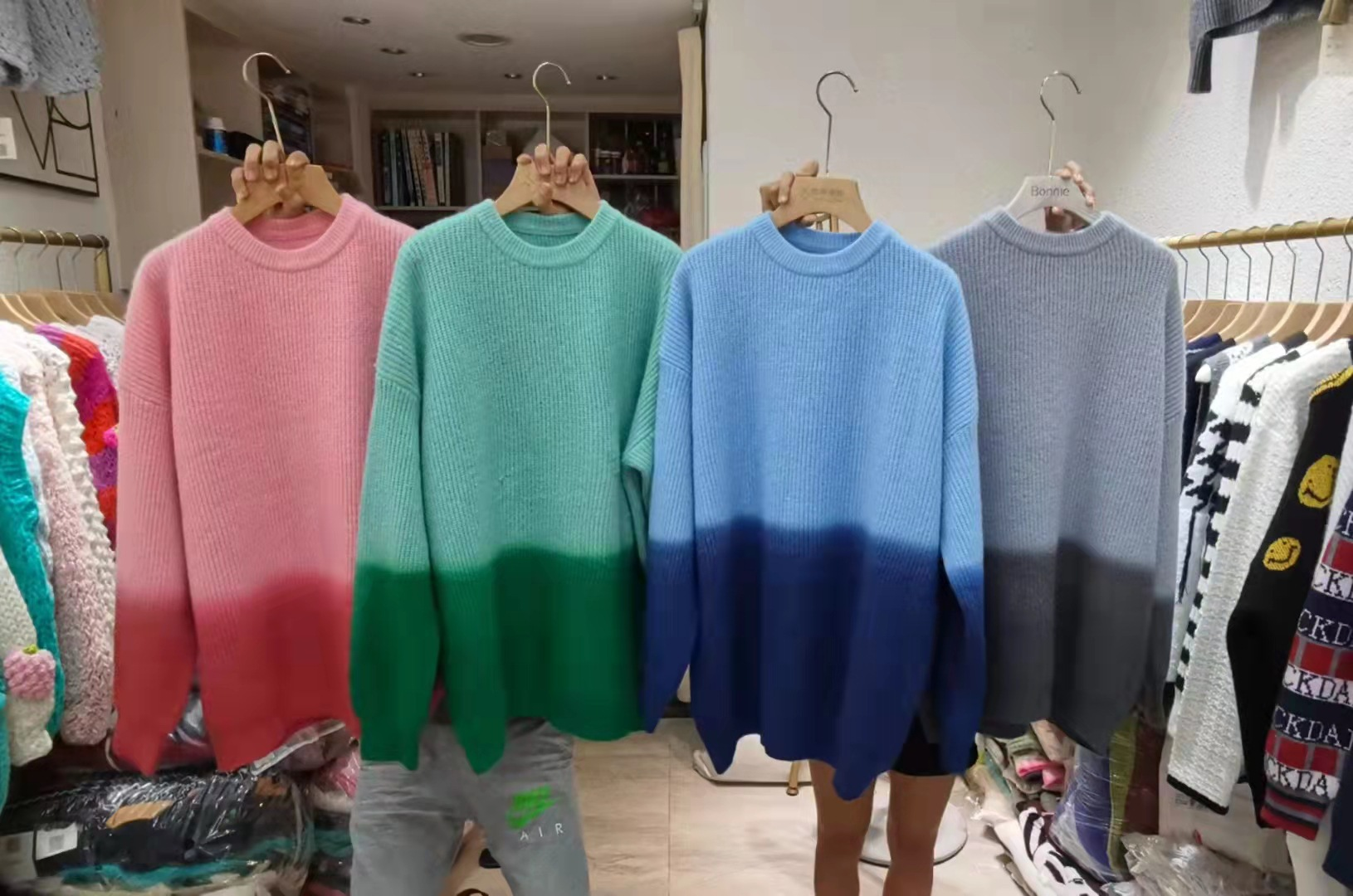 Trendy Loose Round Neck Gradient Knitted Sweater - Casual Oversized Pullover for Women | Perfect for Fall Layering, Coffee Dates & Cozy Weekends