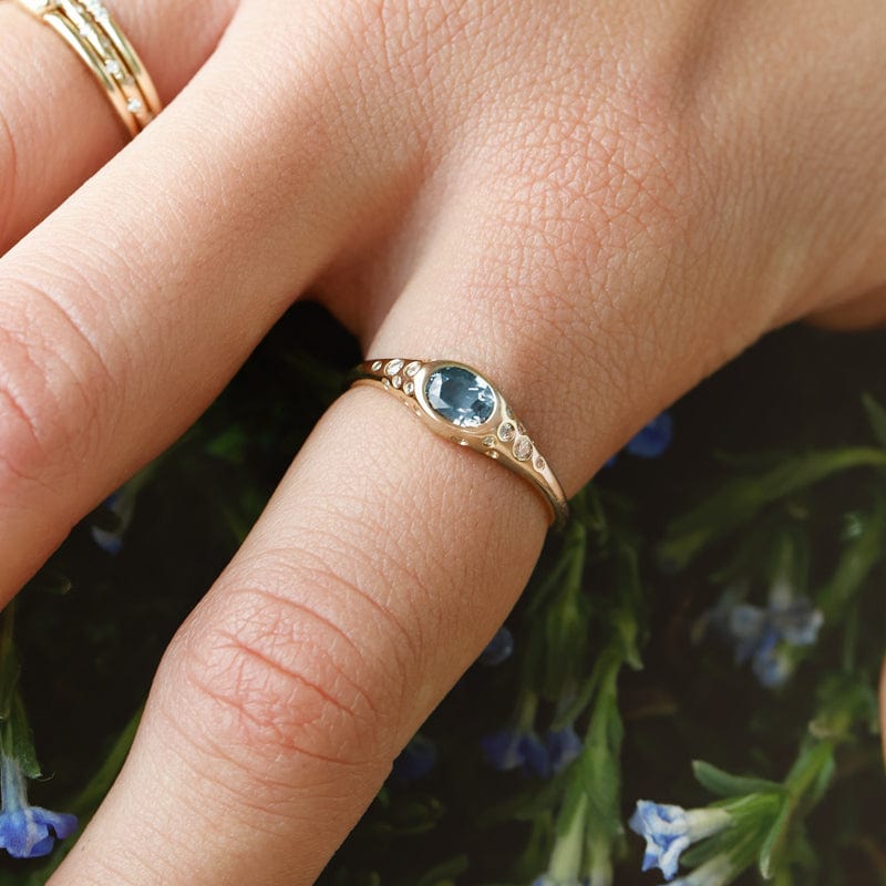 Stunning Montana Sapphire Bezel Ring - 14K Gold Vintage Wedding Band for Women | Perfect for Engagement, Anniversary & Everyday Elegance