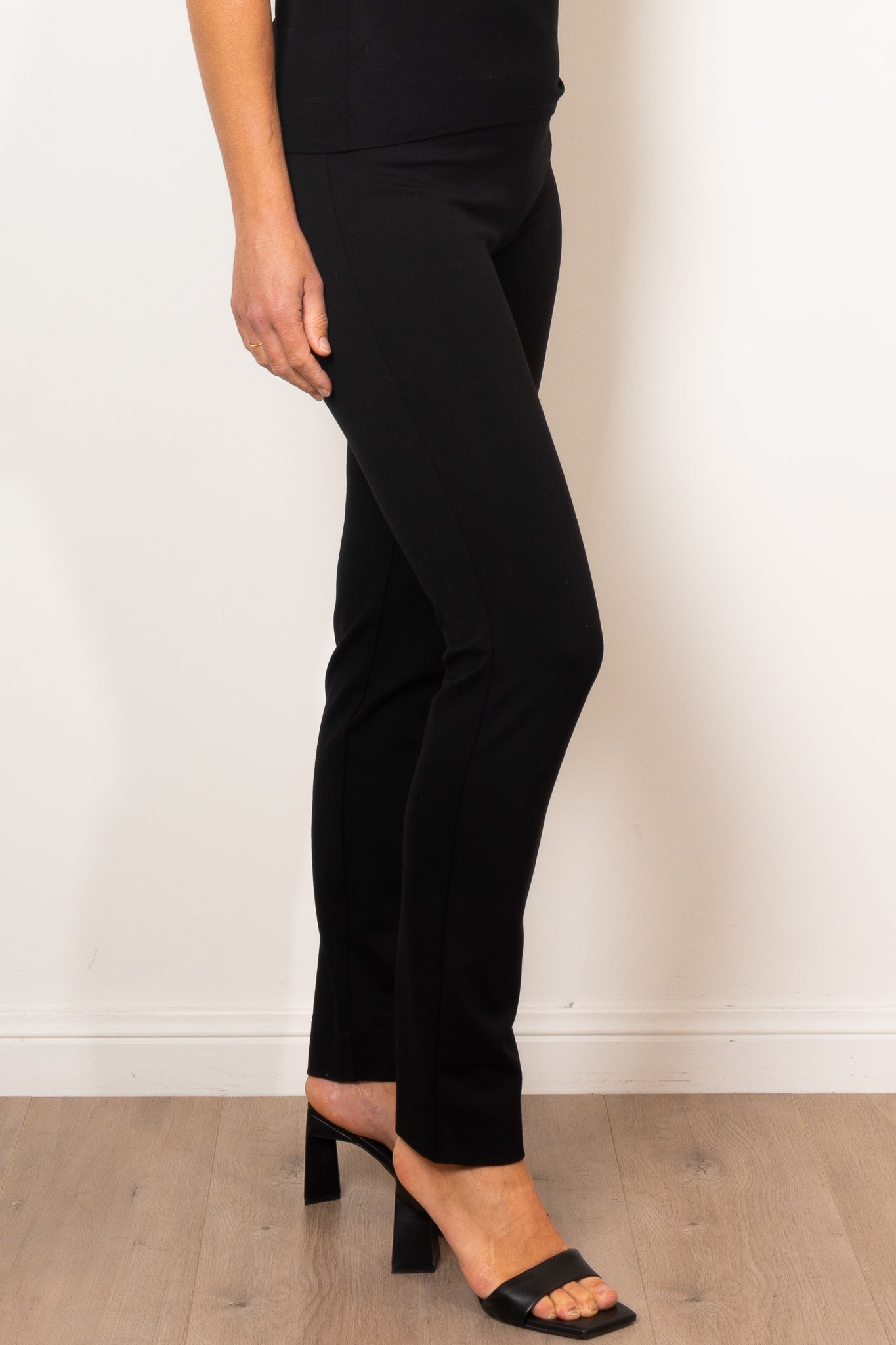 M.E.L. Seamless High Waist Yoga Leggings for Women - Tummy Control Workout Pants - Comfortable & Stretchy for Gym, Running, Lounge & Everyday Wear