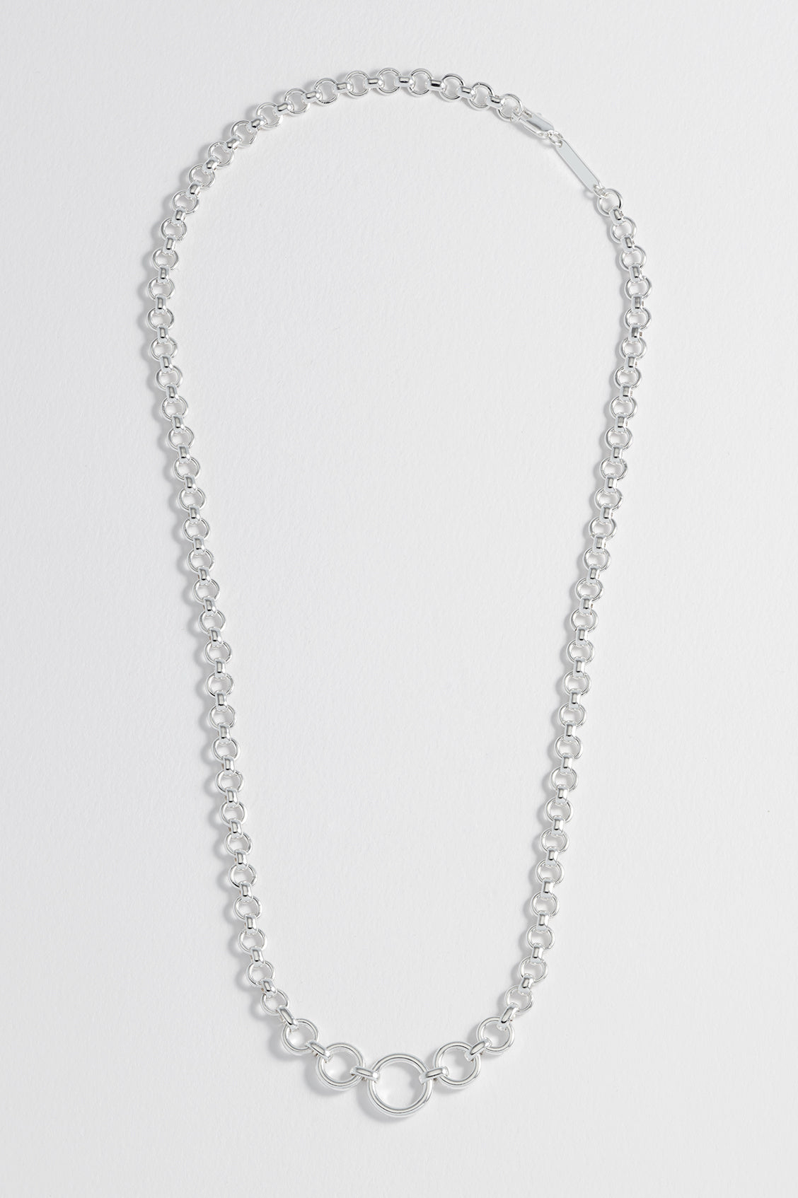 Elegant Graduated Round Link Chain Necklace for Women - Perfect for Layering, Everyday Wear & Special Occasions