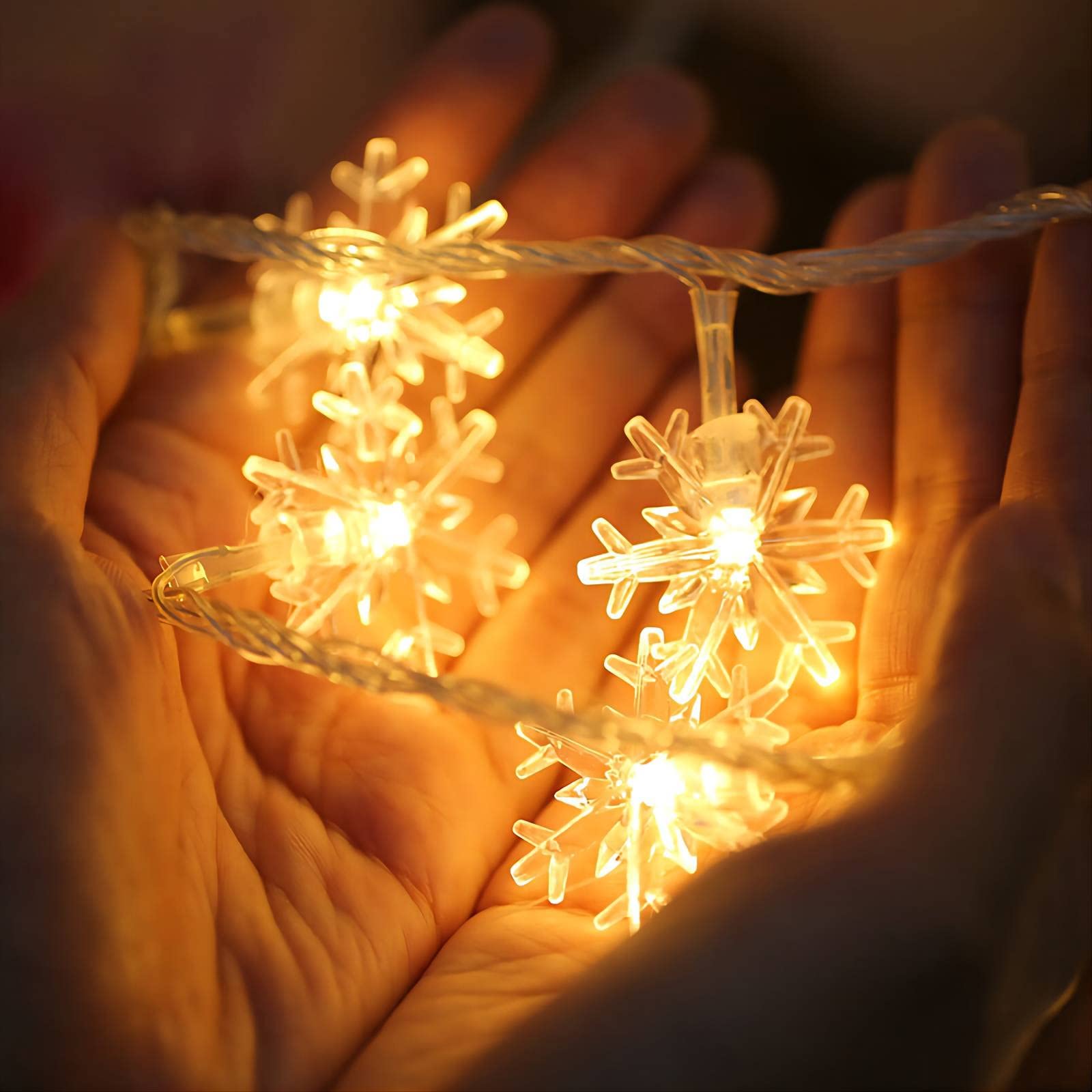 CESOF 20 Ft 40 LED Snowflake Christmas String Lights - Battery Operated Fairy Lights for Indoor & Outdoor Decor - Warm White Xmas Tree, Bedroom, Party & Office Decorations - Perfect for Holiday Home, Garden, and Festive Celebrations