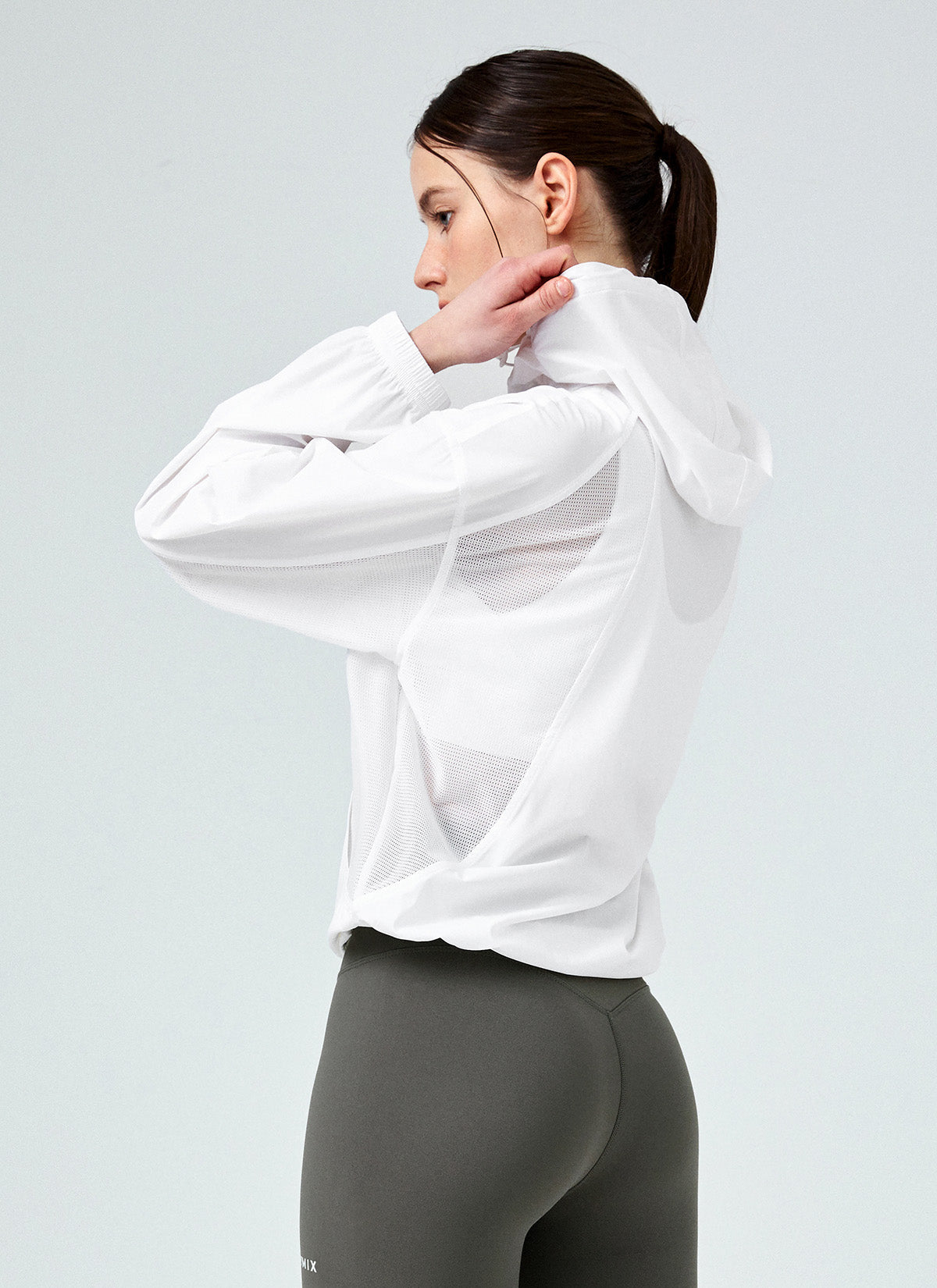 Breathable Mesh Hooded Crop Windbreaker Jacket for Women - Lightweight Outdoor Running Hiking Sports Wear
