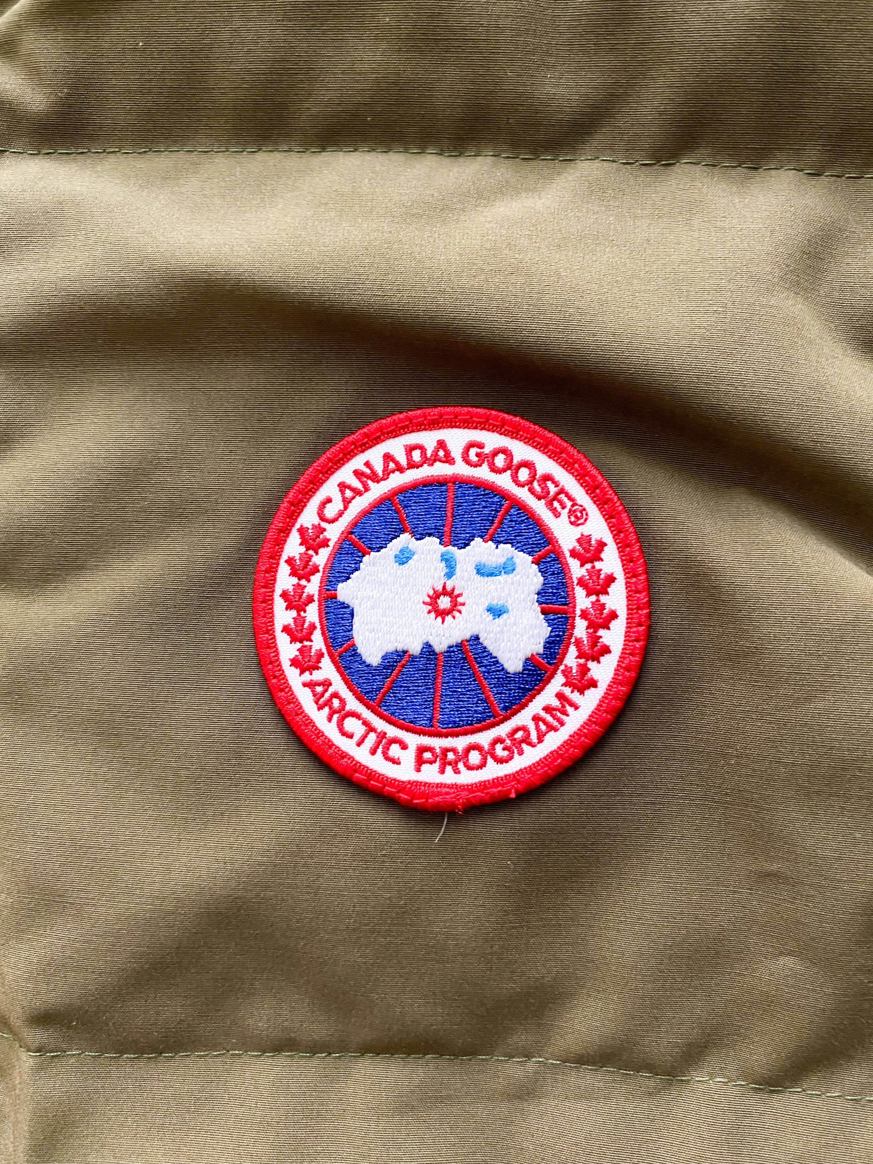 Canada Goose Military Green Freestyle Vest for Men - Lightweight Down Insulated Puffer Jacket for Outdoor Activities, Hiking & Winter Sports