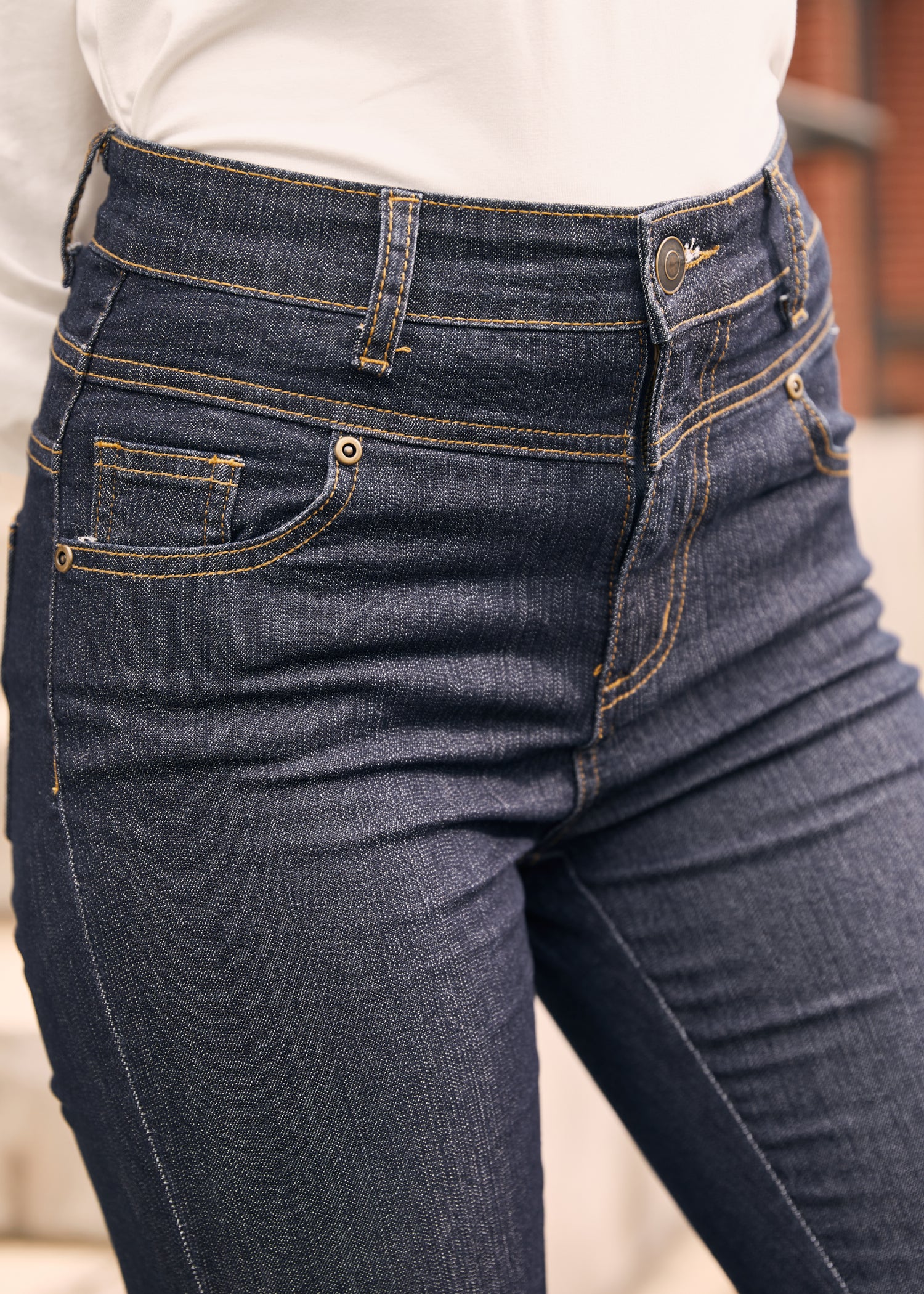 Karaoke Seamstress Buttoned Skinny Jeans for Women - High Waisted Stretch Denim Pants for Casual Wear & Night Out