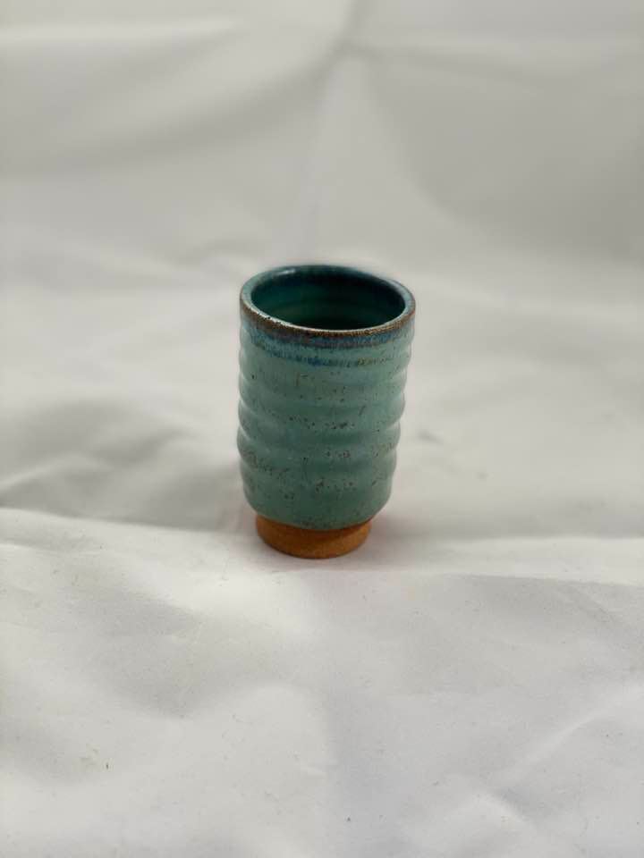 Coyote Hydra Scale Glaze - Premium Ceramic Glaze for Pottery & Ceramics - Perfect for Handmade Mugs, Bowls & Art Projects