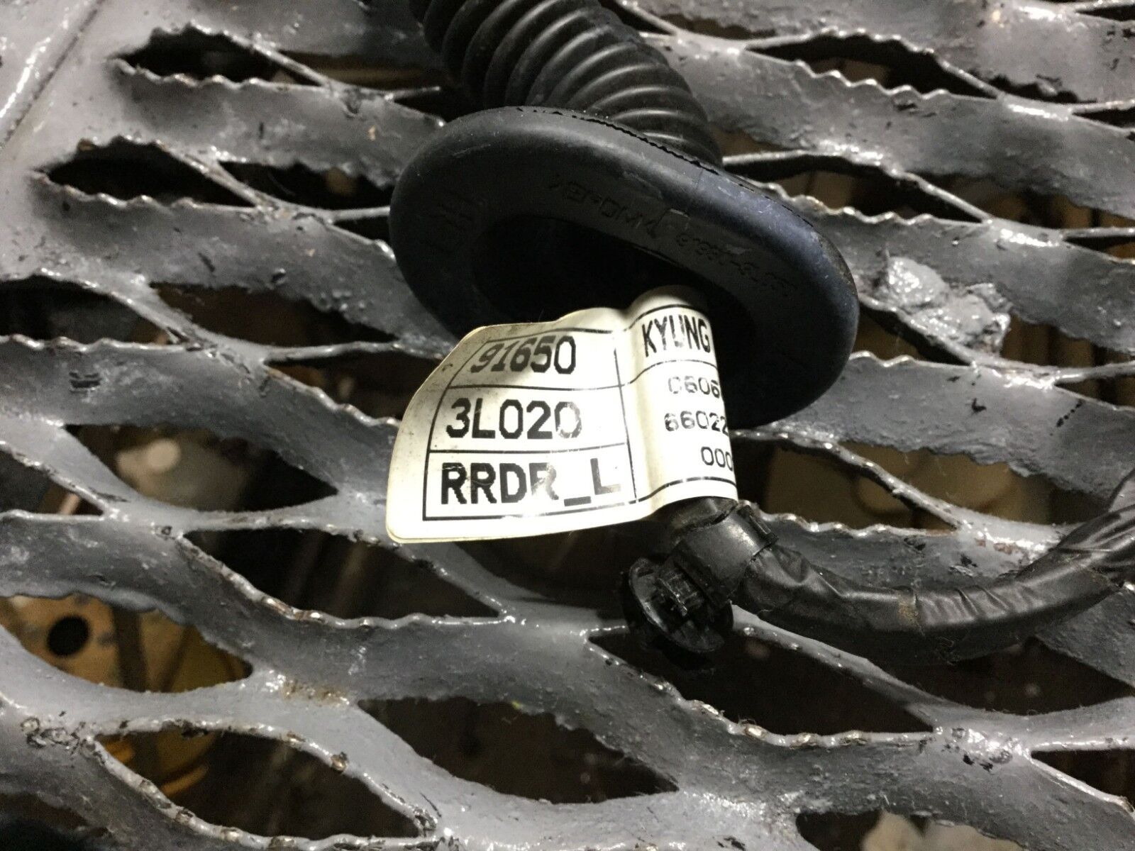 2006-2011 Hyundai Azera Left Rear Driver Side Door Wire Harness OEM Replacement - Perfect for Electrical Repairs & DIY Car Maintenance