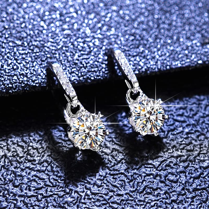 Moissanite Snowflake Earrings for Women - 925 Sterling Silver Stud Earrings with Pierced Design | Perfect for Christmas, Winter Fashion & Gift Giving