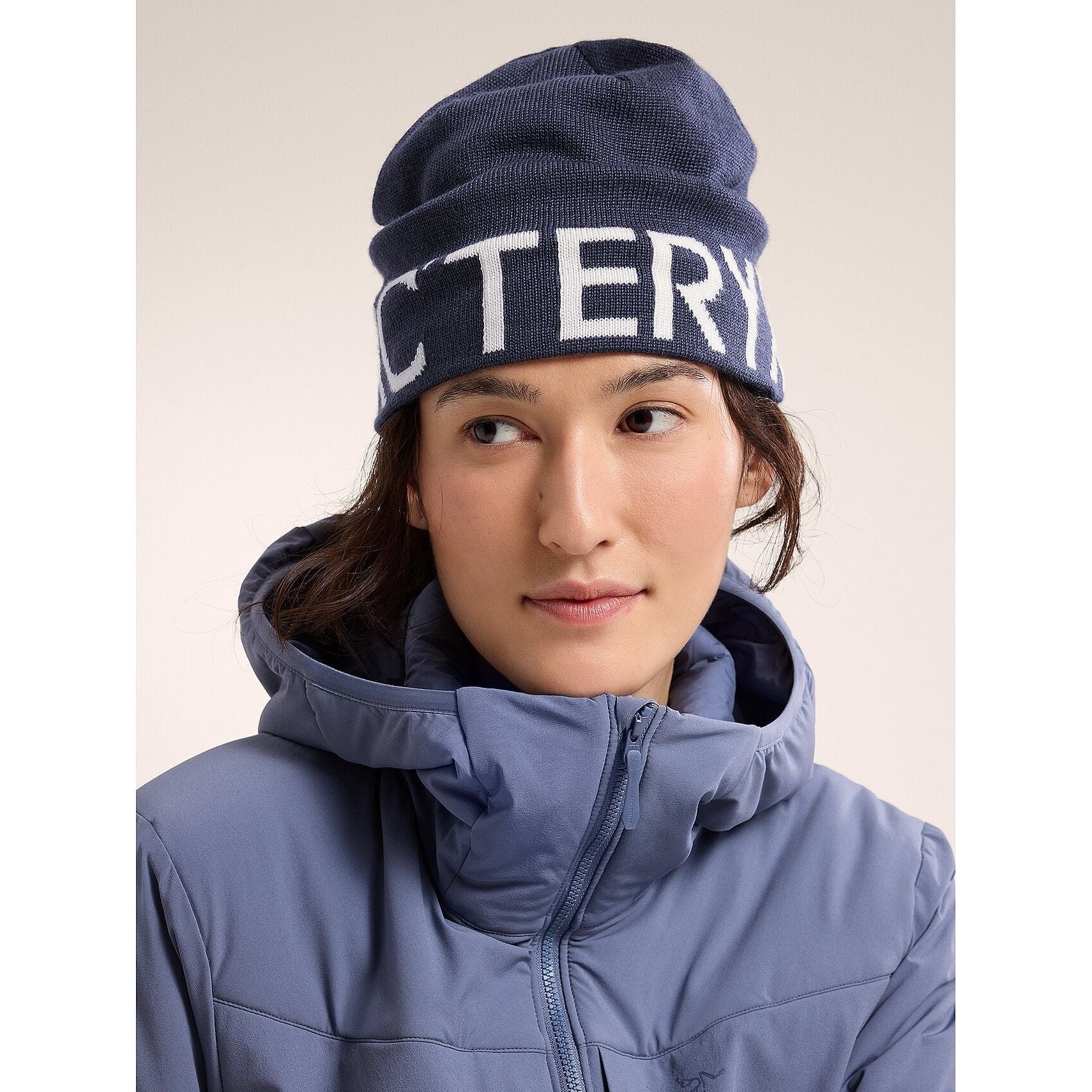 Arc'teryx Word Head Toque - Warm Winter Beanie for Men & Women - Perfect for Skiing, Hiking & Outdoor Adventures