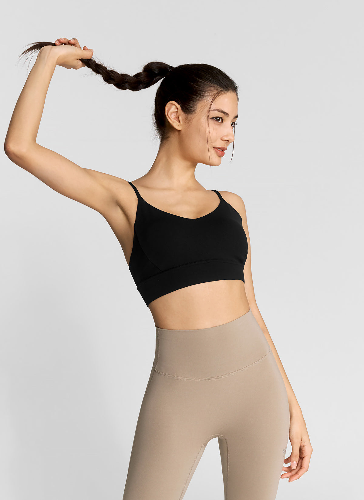 Black Label Signature Breathe V-Neck Sports Bra Top - Comfortable & Supportive for Yoga, Running & Workouts
