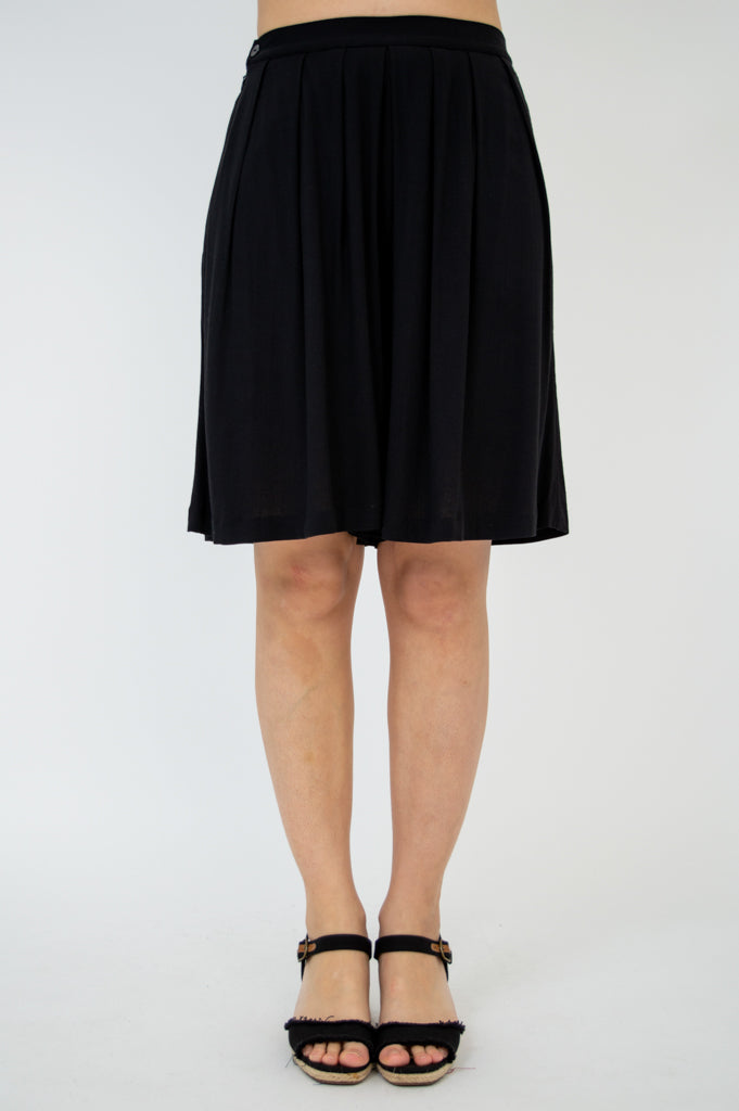 Betty Women's Linen Bamboo Shorts - Black | Comfortable Summer Casual Shorts for Beach, Travel & Lounge Wear