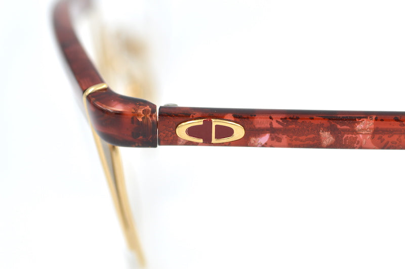 Christian Dior 2552 30 Sunglasses - Luxury Designer Shades for Women | UV Protection & Fashion Statement | Perfect for Beach, Driving & Outdoor Activities