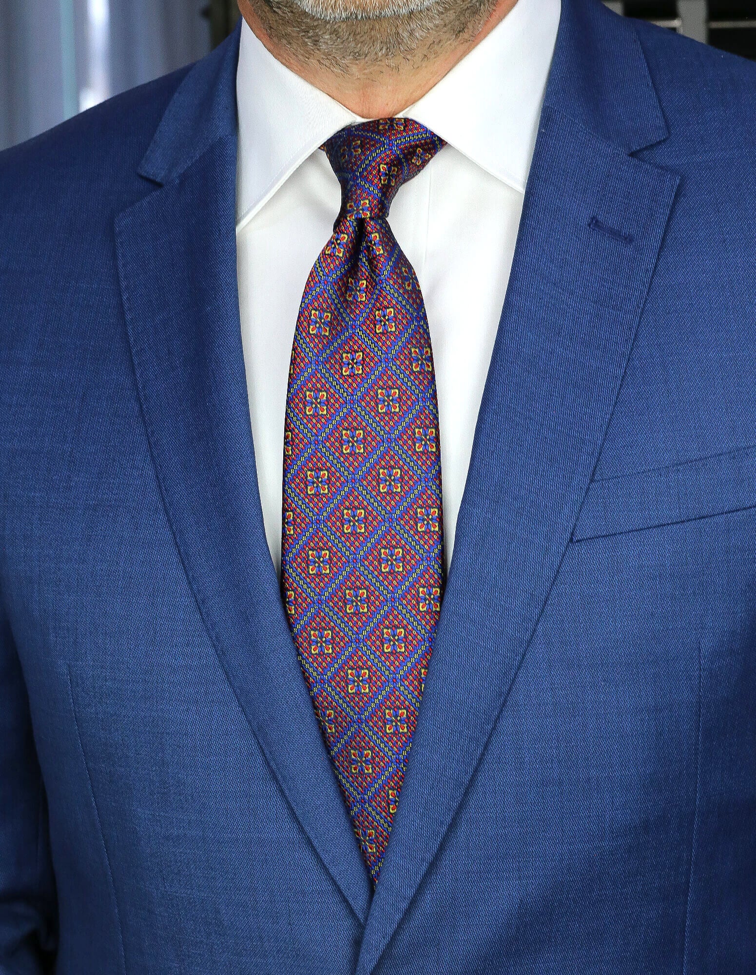 DÉCLIC Nuoro Red Patterned Necktie for Men - Stylish Silk Tie for Business, Weddings & Formal Events