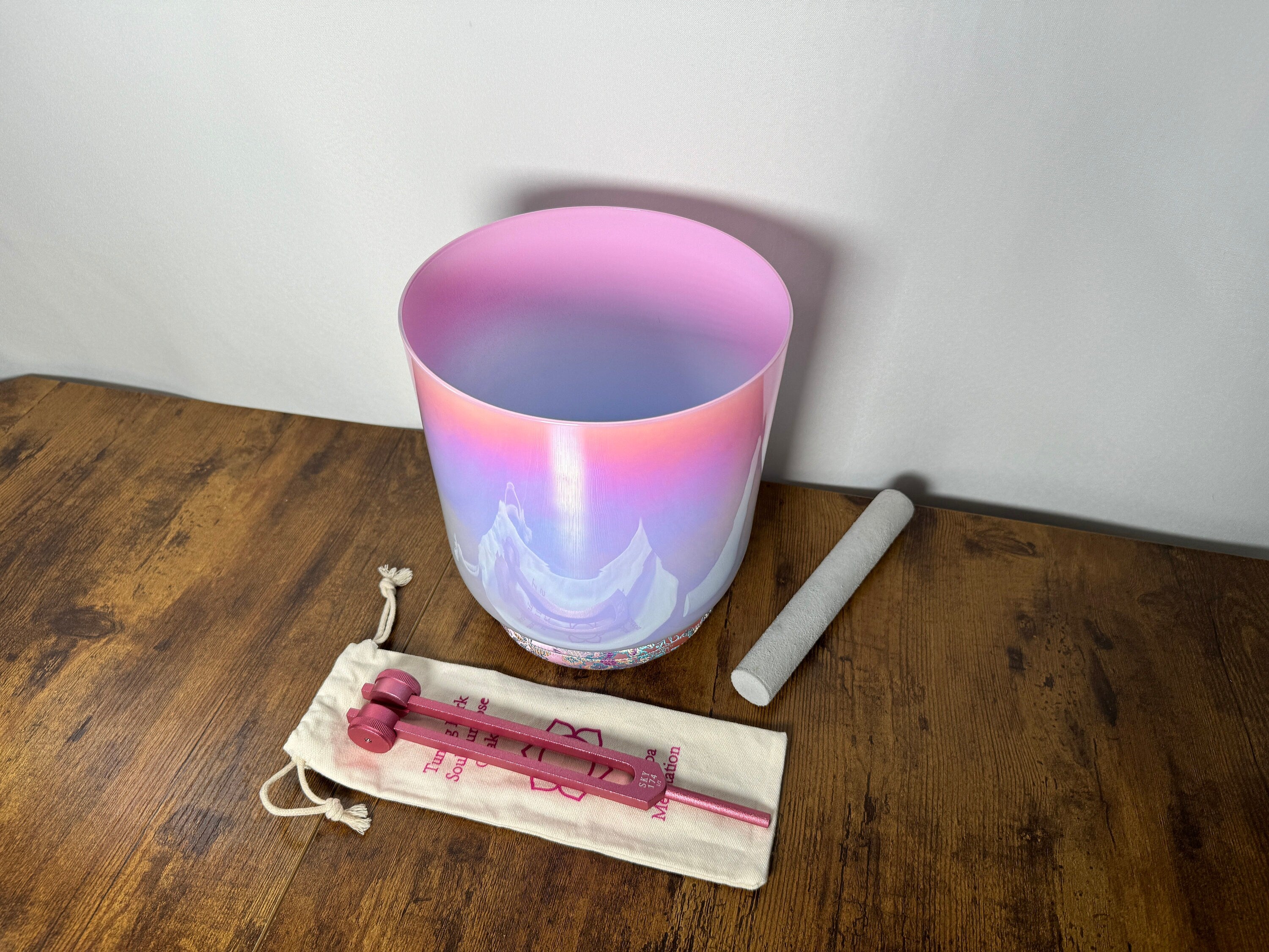 Premium Clear 8 Crystal Singing Bowl Set with 432Hz Tuning Fork - G Note for Throat Chakra Healing, Includes Suede Striker, O-Ring & Carry Case - Perfect for Meditation, Sound Therapy & Chakra Balancing