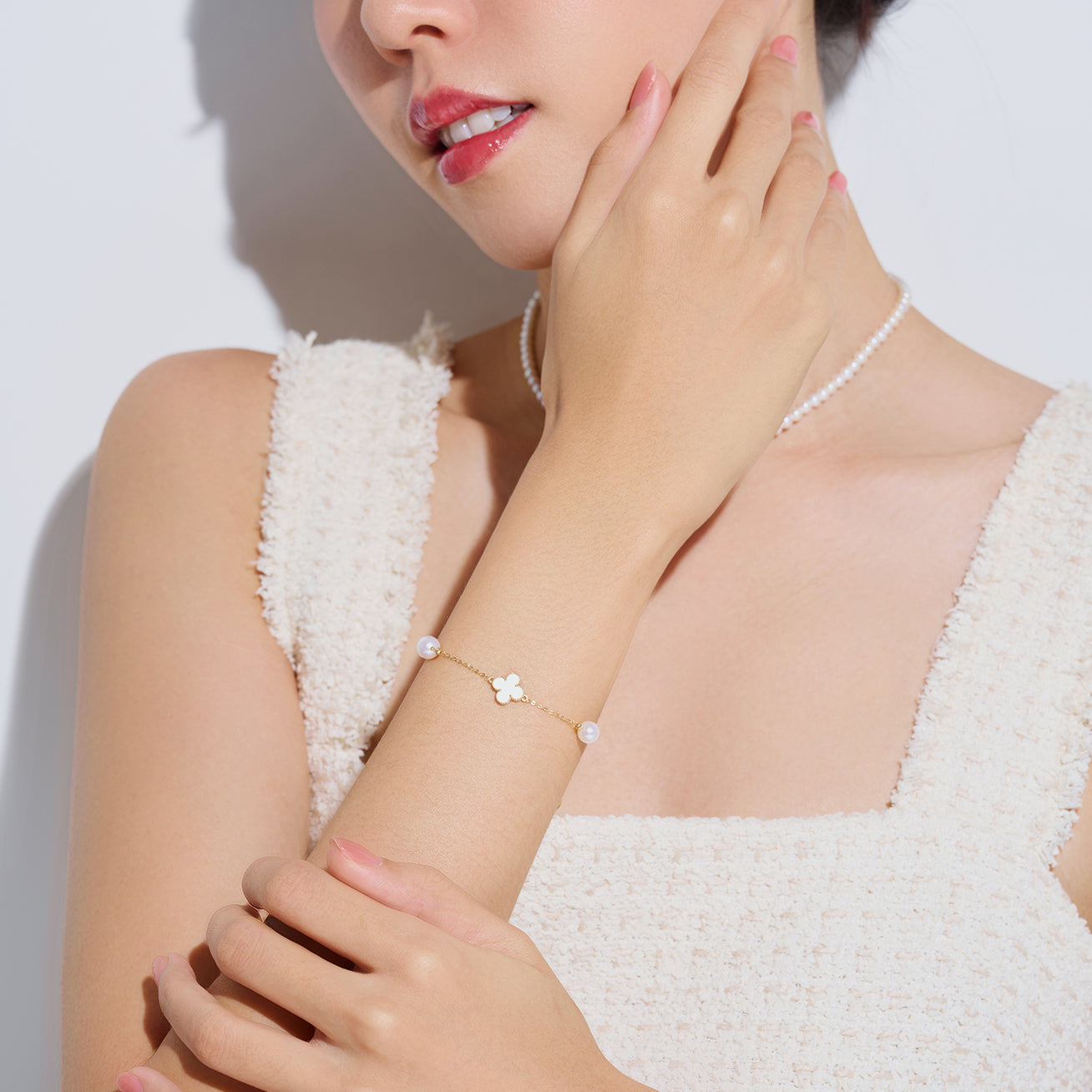 18K Solid Gold Akoya Pearl Bracelet for Women - Elegant Luxury Jewelry Gift for Anniversary, Birthday & Special Occasions (KB00058)