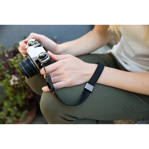 Peak Design Cuff Camera Wrist Strap (Black) - Secure & Comfortable DSLR/Mirrorless Camera Wrist Strap for Photographers - Perfect for Travel, Hiking & Outdoor Photography