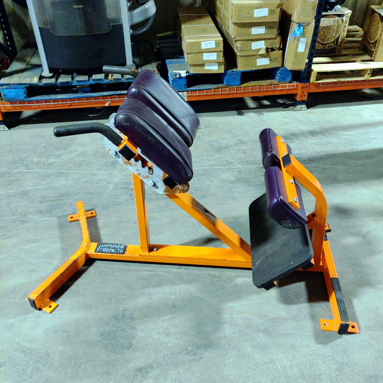 Hammer Strength 45 Degree Back Hyperextension Bench - Professional Gym Equipment for Core & Lower Back Workouts - Perfect for Home Gym, CrossFit & Strength Training