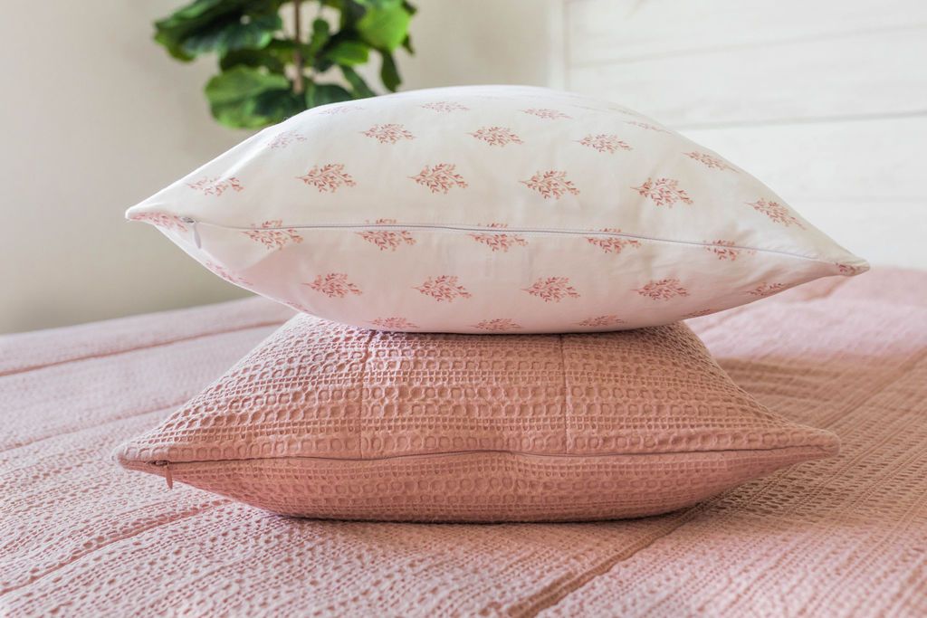 Luxury Alexandria Pillowcase - 100% Egyptian Cotton, Soft & Breathable for a Comfortable Sleep - Perfect for Bedroom, Hotel, and Travel Use