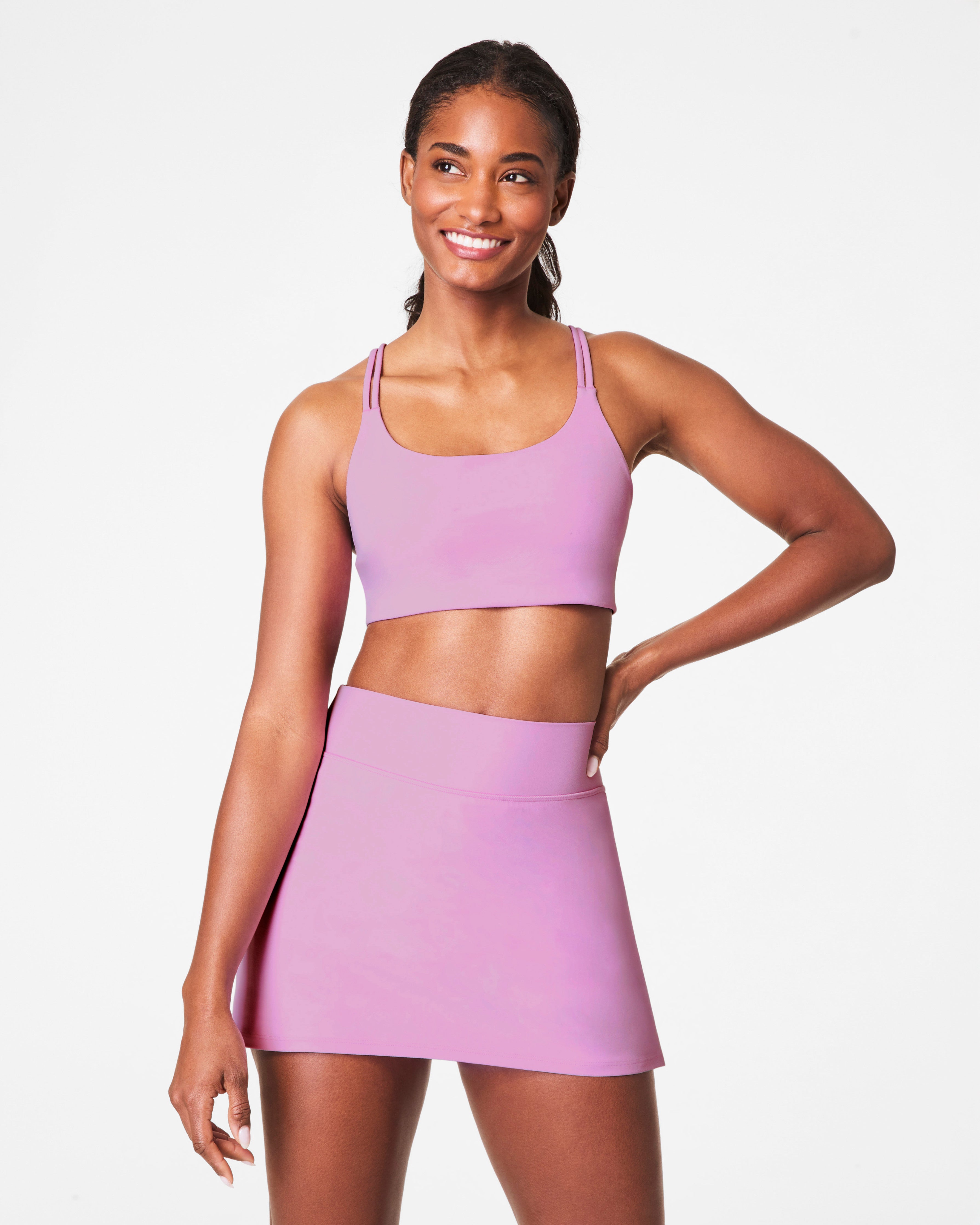 SPANX Smooth OnForm Low Impact Sports Bra - Comfortable Support for Yoga, Pilates & Light Workouts - Perfect for Active Women