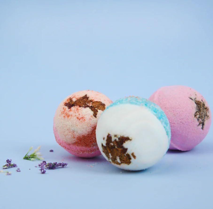 Organic Rose, Lavender & Oatmeal Bath Bomb Set - 100% Vegan, Relaxing Bath Bombs for Stress Relief & Self Care (Set of 3, 50g Each) - Perfect for Spa Nights, Gift Giving & Aromatherapy