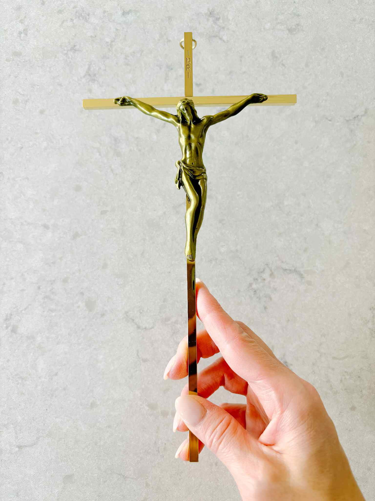 Stunning Metal Crucifix - Religious Cross Pendant for Necklace, Home Decor & Gifts - Perfect for Church, Prayer & Spiritual Protection
