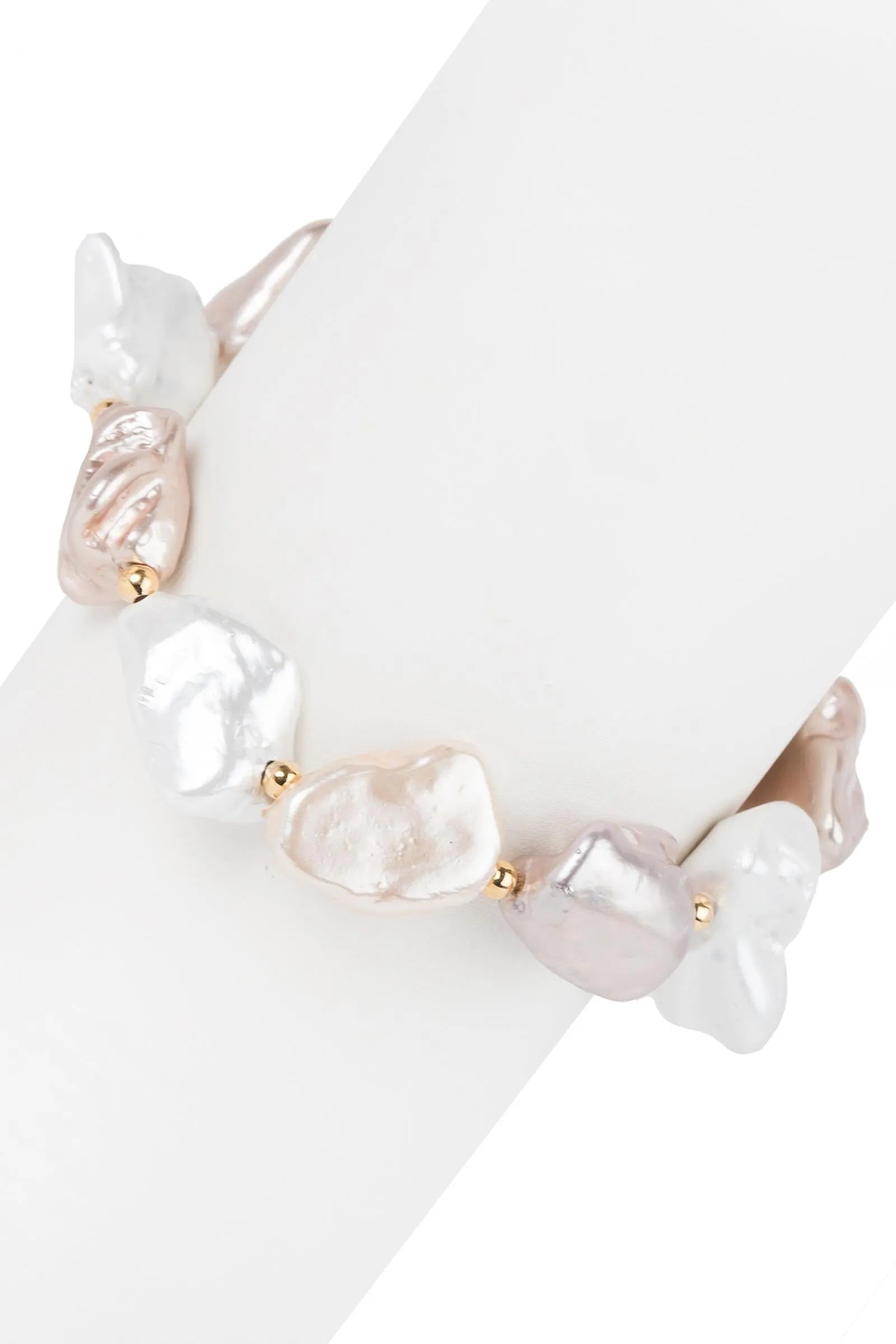 Amelia Pearl Bracelet for Women - Elegant & Dainty Pearl Jewelry Gift for Her - Perfect for Weddings, Parties & Everyday Wear