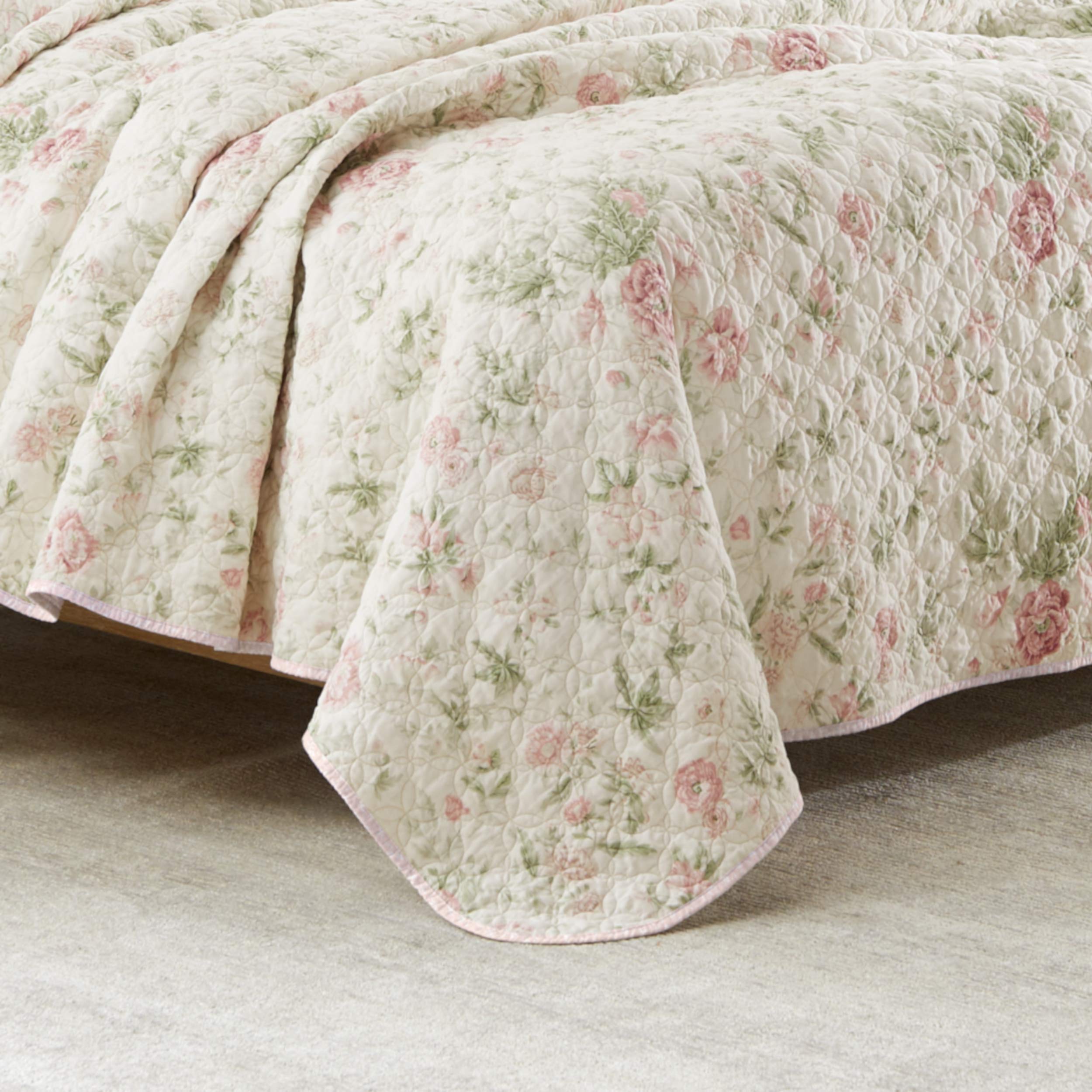 Laura Ashley Queen Quilt Set - Reversible 100% Cotton Bedding with Matching Shams, Lightweight All-Season Comforter for Master Bedroom & Guest Room (Breezy Floral Pink/Green, Queen Size)