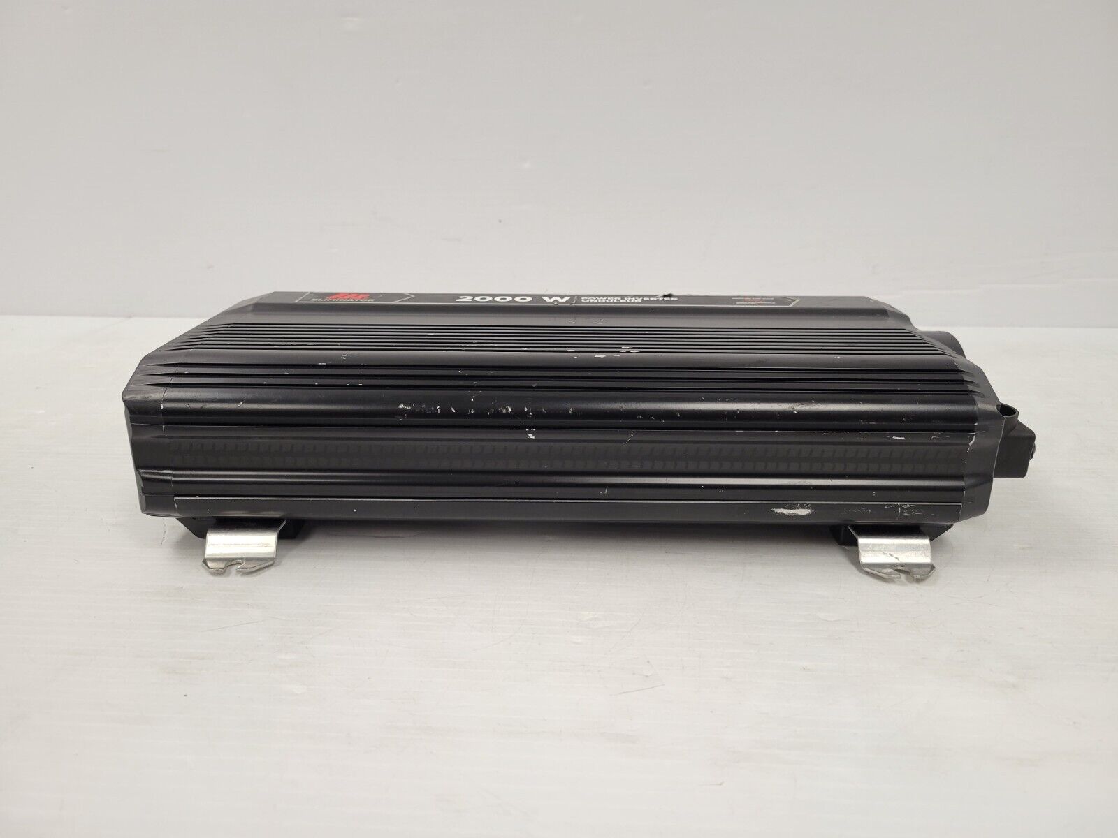 Motomaster C1C2000M Power Inverter - 2000W Car Inverter for Laptops, Phones & Small Appliances | Perfect for Road Trips, Camping & Emergency Power Backup