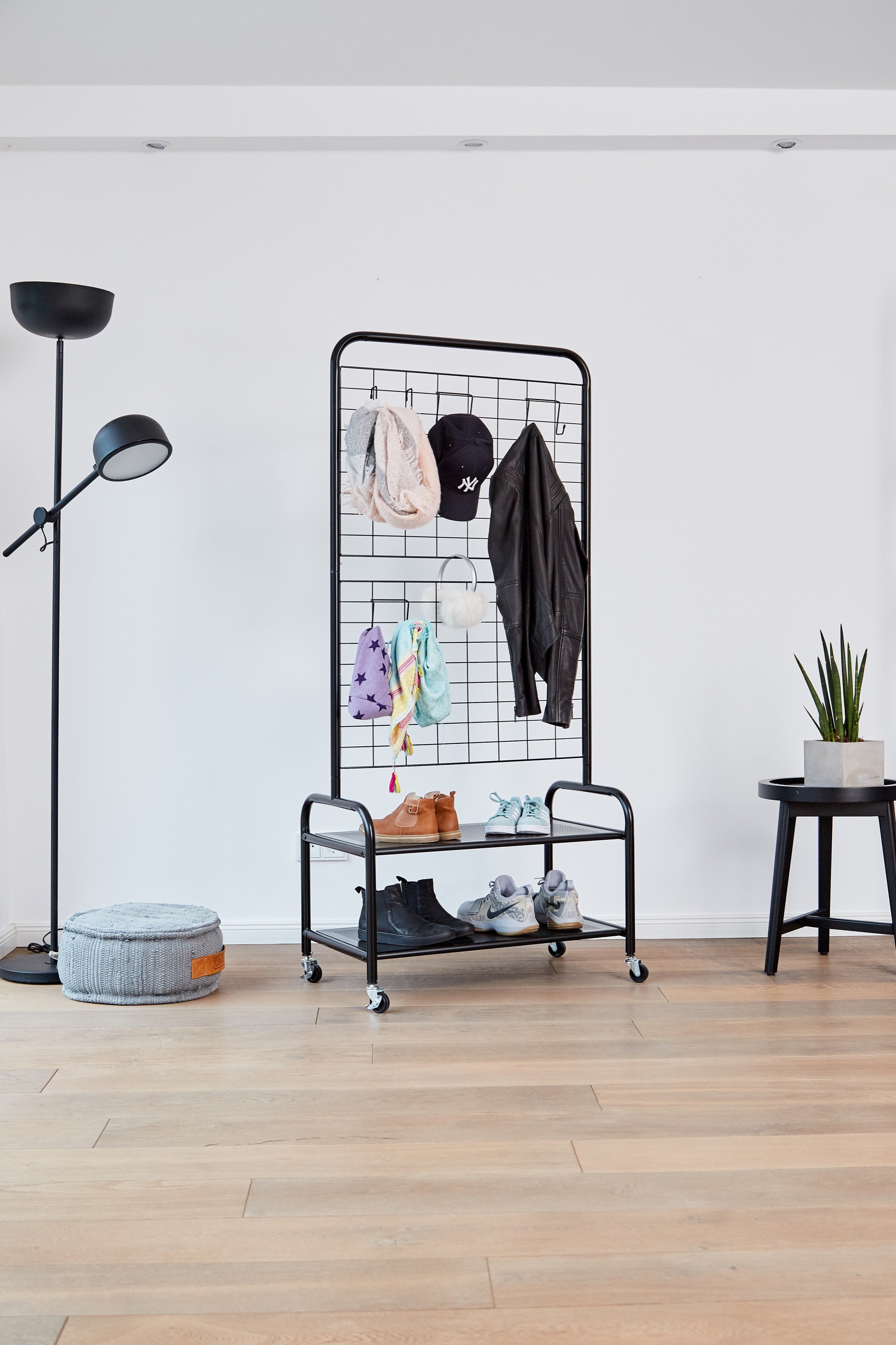 Stylish Wooden Loft Coat Rack with Hooks - Perfect for Entryway, Bedroom, or Office Organization