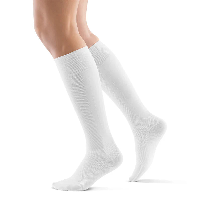Bauerfeind Performance Compression Socks 20-30 mmHg for Running, Travel & Recovery - Medical Grade Support for Athletes & Nurses