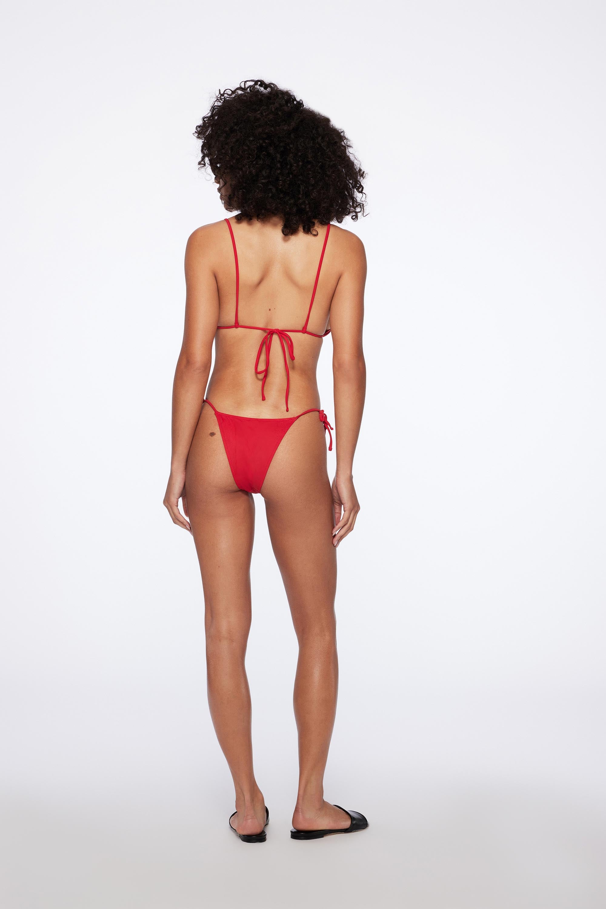 Stylish Praia Bottom in Poppy - Perfect for Beach Vacations, Pool Parties & Summer Getaways