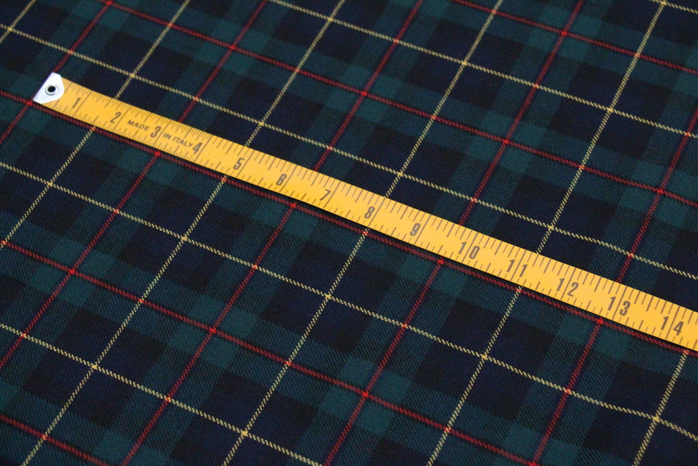 Bertotto Tartan Plaid Blanket - Soft Cozy Throw for Couch, Bed & Travel - Perfect for Home Decor, Camping & Gifts