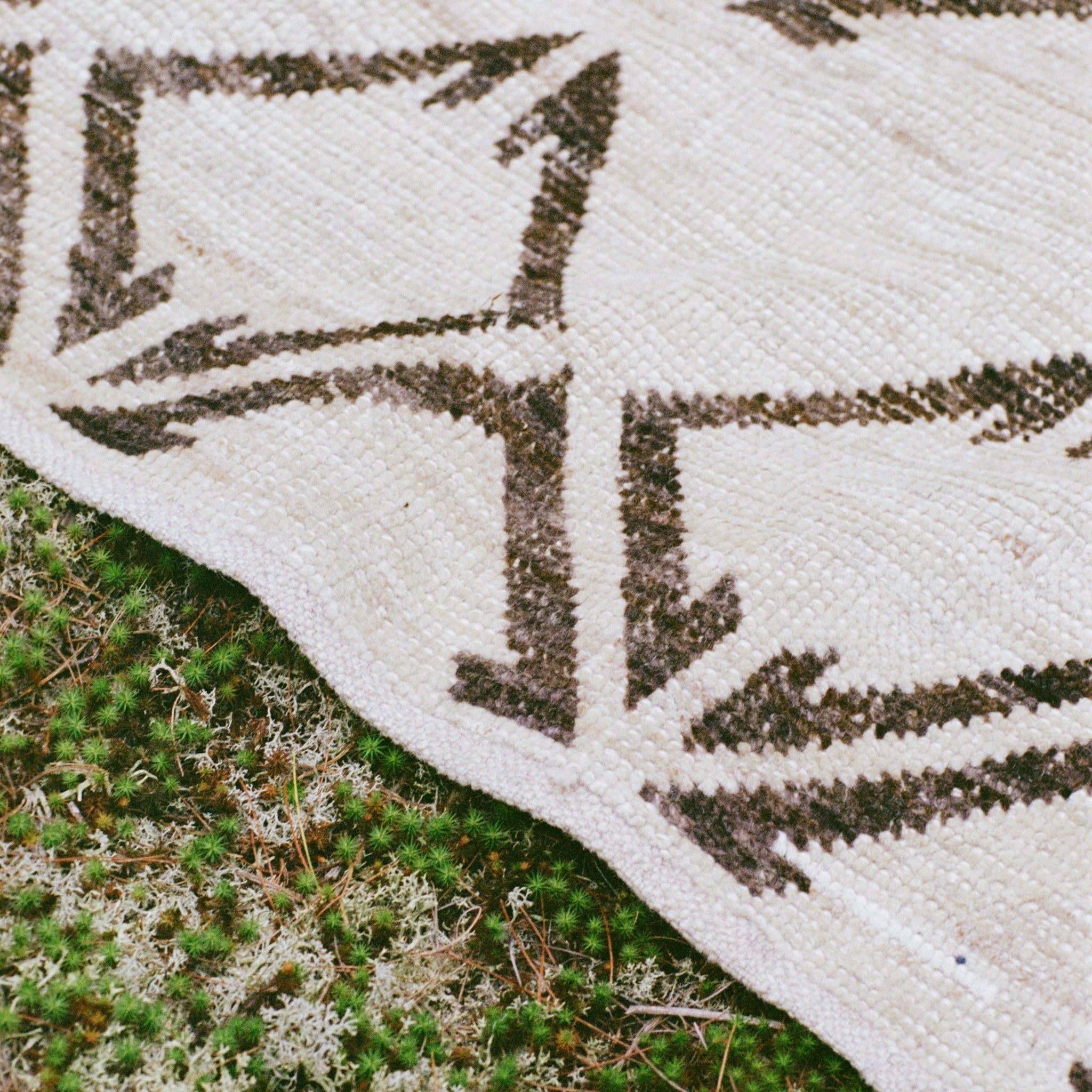 Karakul 12452 124074042015 - Premium Quality for Home & Office Use