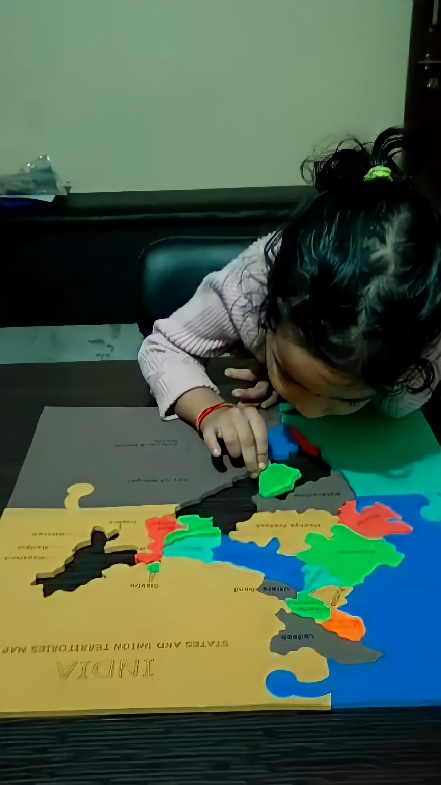 Storio EVA Foam India Map Puzzle for Kids - Educational Geography Learning Toy with Fun Fact Cards - STEM Jigsaw Puzzle for Ages 4-8 - Perfect Birthday Gift for 4-8 Year Old Boys & Girls - Great for Classroom, Homeschool & Family Game Night