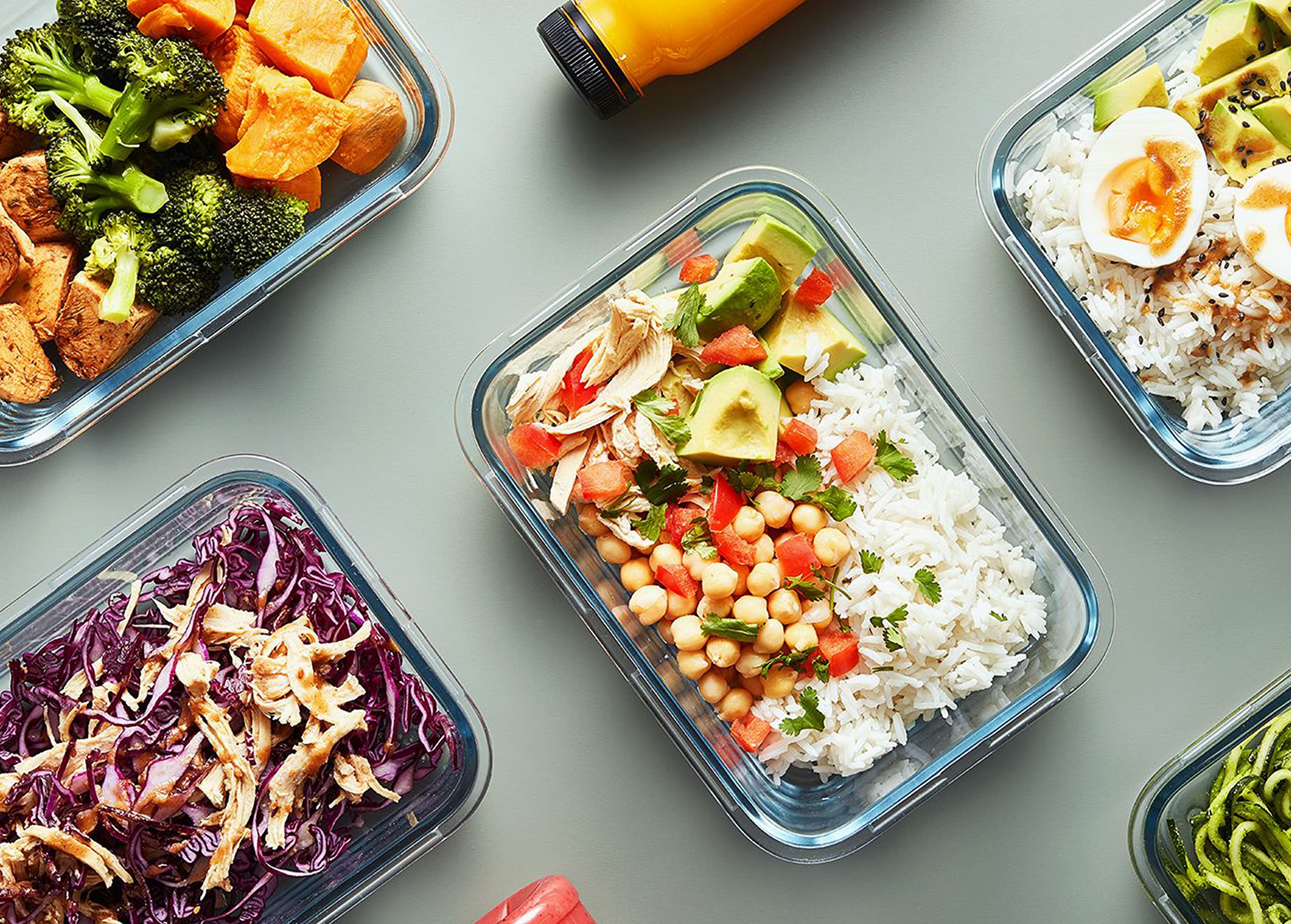 5-Pack 36 Oz Glass Meal Prep Containers with Locking Lids - Airtight Food Storage Containers for Lunch, Microwave, Oven, Freezer & Dishwasher Safe (4.5 Cup, White) - Perfect for Meal Prepping, Leftovers & Office Lunches