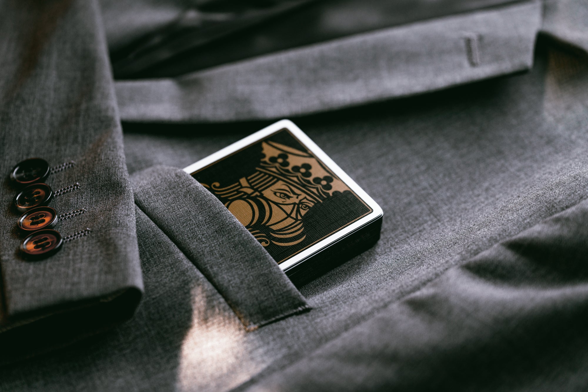 Premium Gilded Edition Luxury Playing Cards - Table Players Vol. 06 | Elegant Casino Style, Poker Night, Cardistry & Magic Tricks | Perfect for Game Nights, Gifts & Collectors