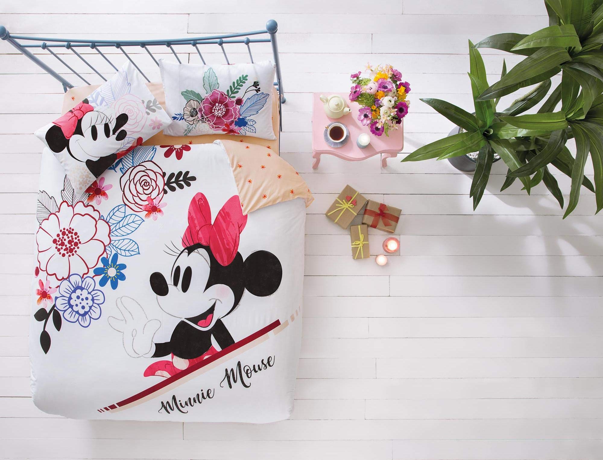 Minnie Mouse 100% Cotton Duvet Cover Set - Floral Themed 4-Piece Bedding for Girls, Full/Queen Size | Soft & Breathable Kids Bedroom Decor | Perfect for Disney-Themed Rooms & Birthday Gifts