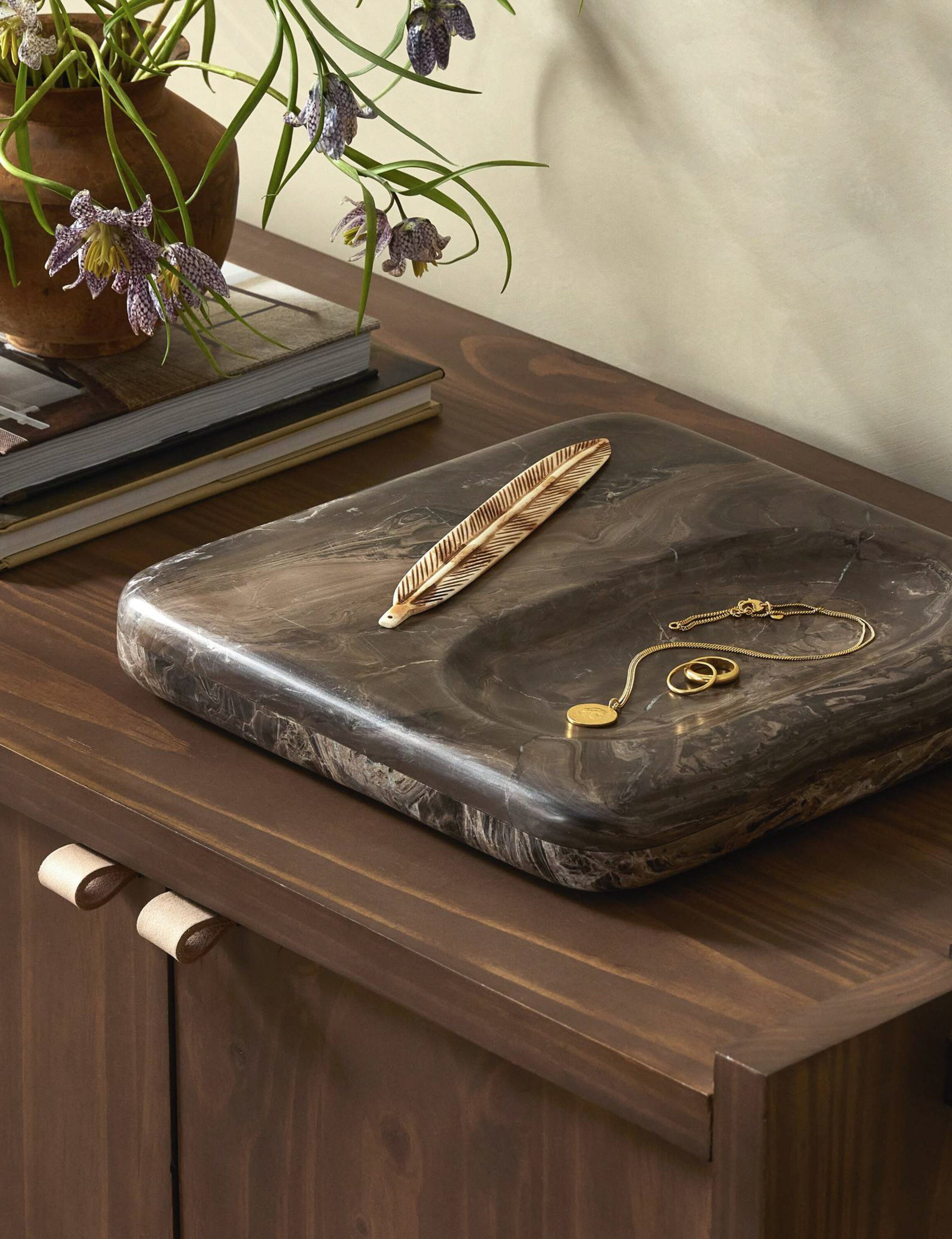 Bellett Catchall Tray - Elegant Home Decor Entryway Organizer for Keys, Jewelry & Mail - Perfect for Living Room, Bedroom & Office Desk