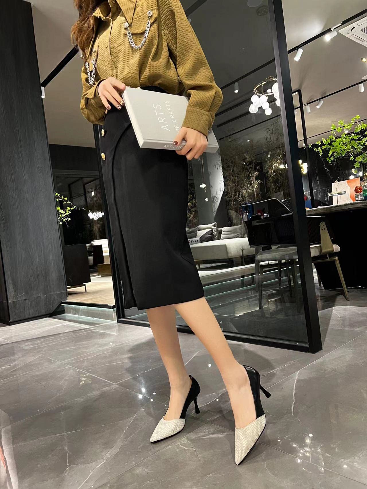 Mengchengying Women's Kitten Heels - Pointed Toe Pumps Slip On Dress Shoes - Leather Mid High Heels for Work, Office & Party Wear - Comfortable Professional Stiletto Heels for Women