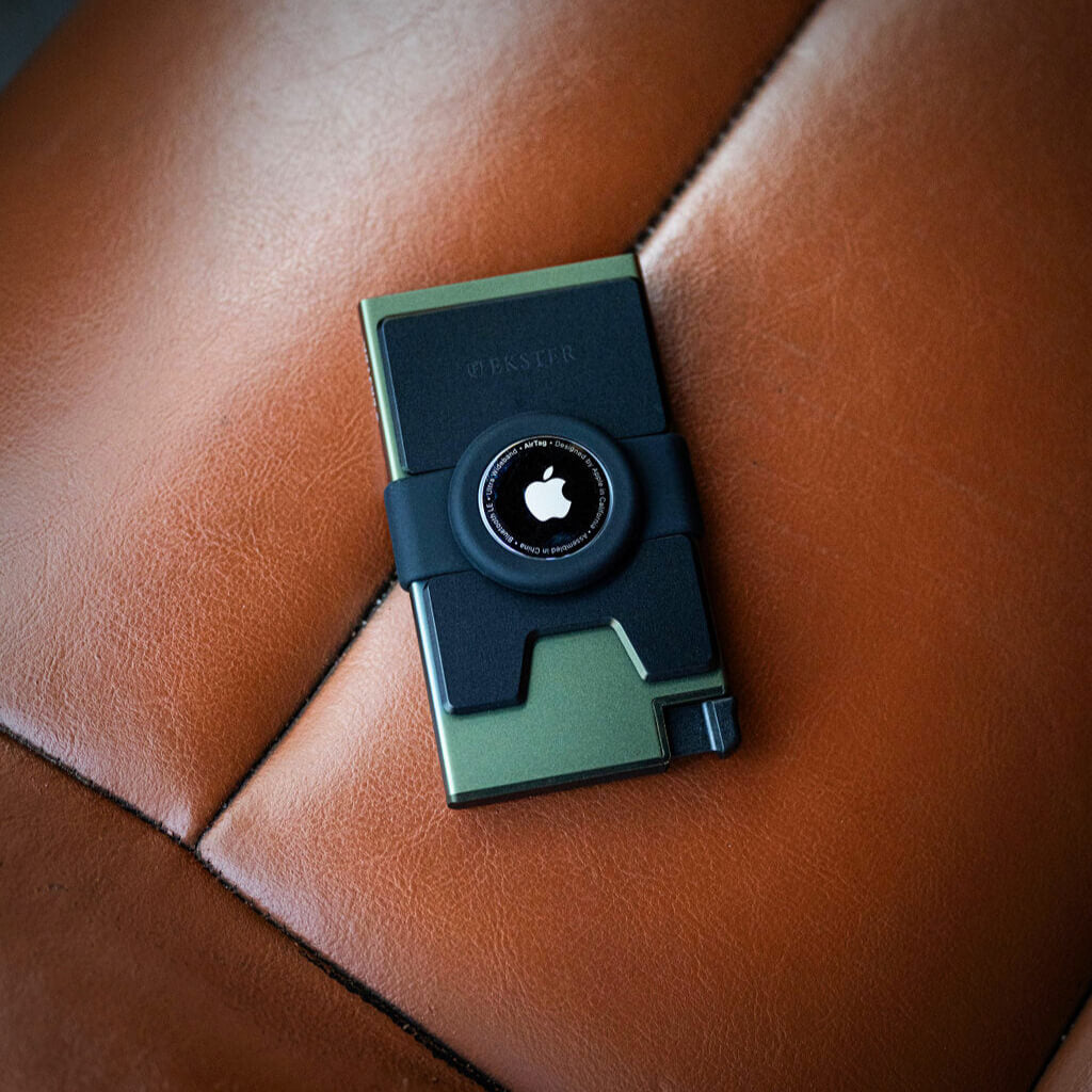Apple AirTag Card Holder - Slim RFID Blocking Wallet for AirTag Tracker | Perfect for Travel, Keys & Wallet Tracking