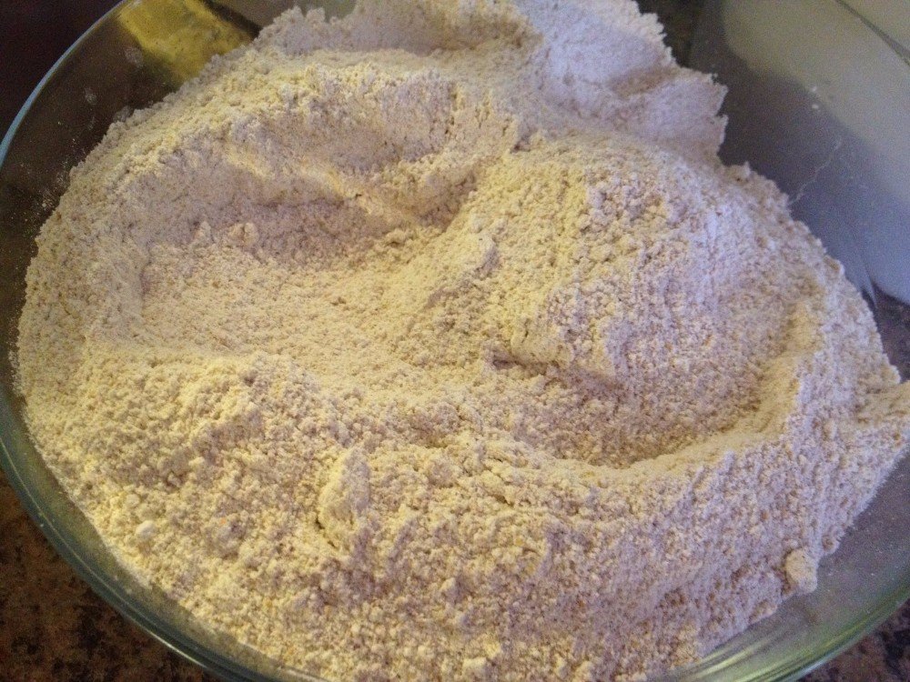 Organic Ezekiel Flour - 22lb (10kg) Whole Grain Sprouted Wheat Flour for Baking Bread, Muffins & Pancakes - Perfect for Healthy Homemade Recipes & Gluten-Free Diets