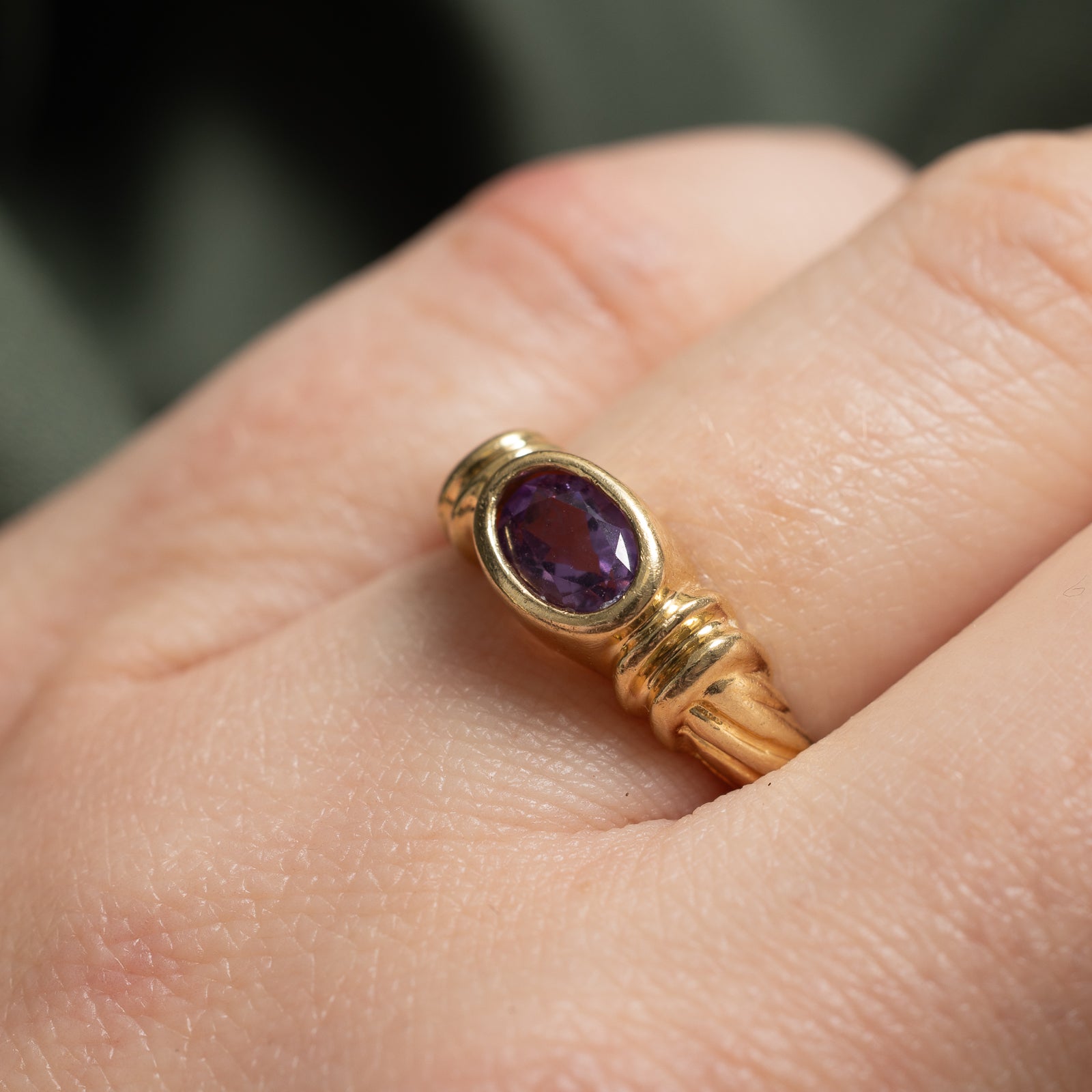 Elegant Oval Cut East West Amethyst Ring - 0.60ct Natural Gemstone Jewelry - Size 6 - Perfect for Engagement, Anniversary & Everyday Wear