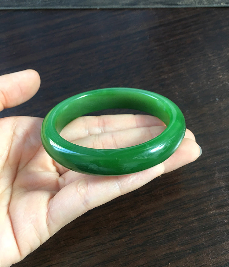Natural Jade Bangle - Nephrite Jade Bracelet 55.8mm Inner Diameter, Handcrafted Green Stone Bangle for Women | Perfect for Meditation, Yoga & Spiritual Healing (NBE011)