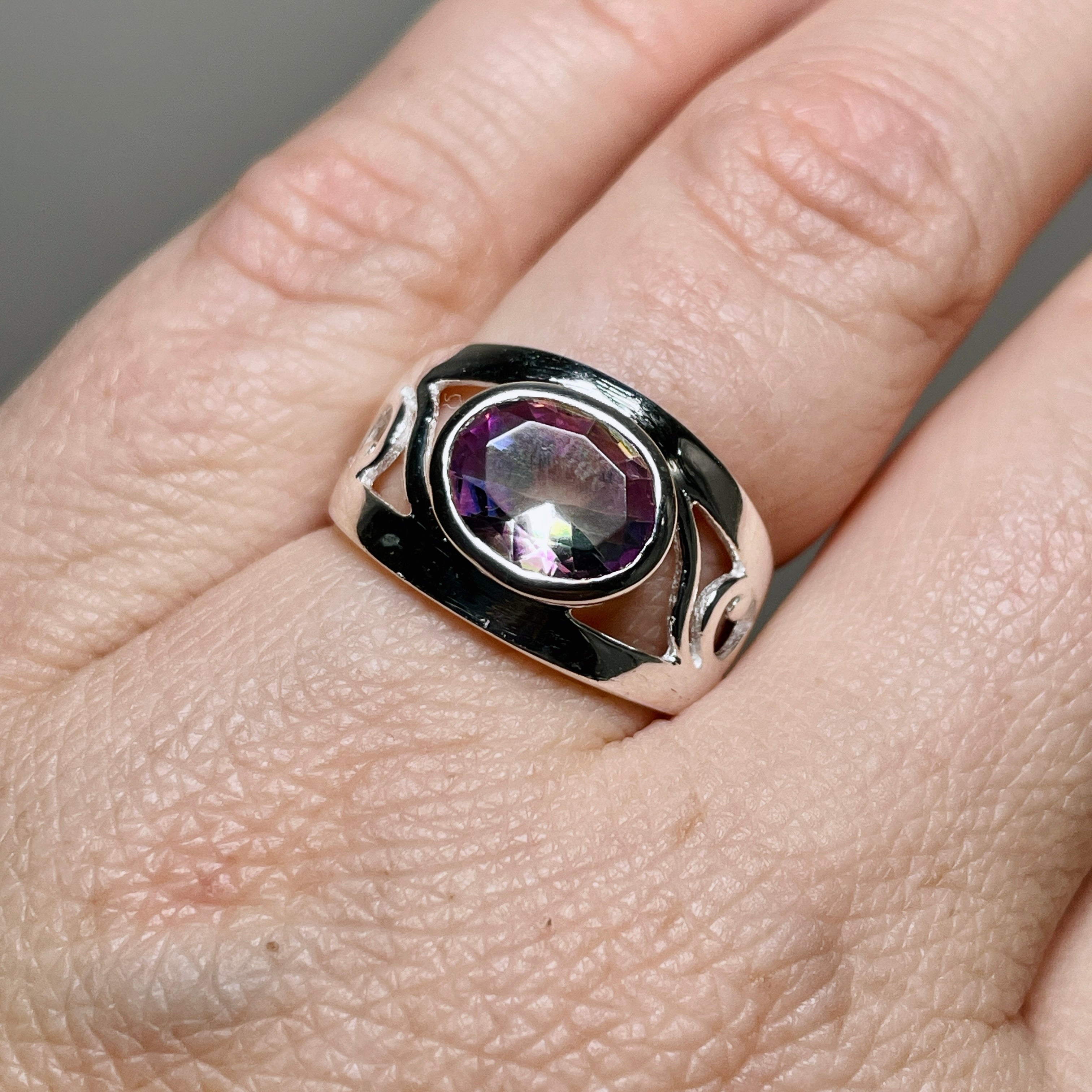 Elegant Mystic Topaz Oval Faceted Boho Ring R3820 - Perfect for Bohemian Style, Wedding, Party & Everyday Wear