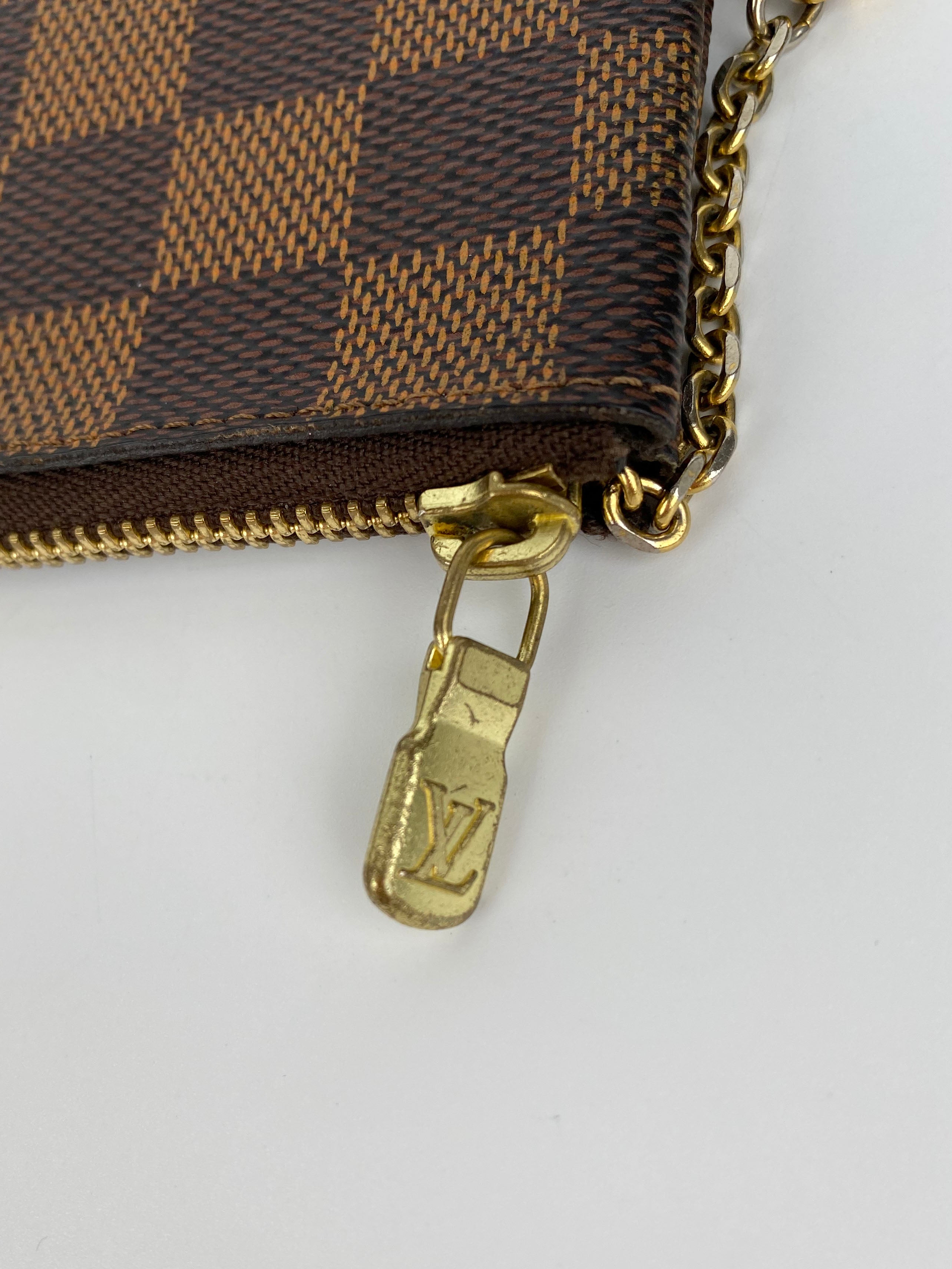Louis Vuitton Damier Ebene Key Pouch - Genuine Leather Key Holder Wallet for Women & Men - Perfect for Organizing Keys, Cards & Coins (Ideal for Travel, Daily Use & Gift)