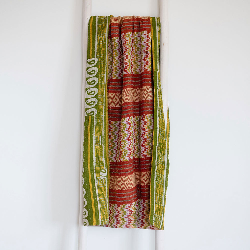 Handmade Kantha Quilt KT7106 - Unique Boho Chic Bedspread for Cozy Home Decor | Perfect for Bedroom, Living Room & Bohemian Style Interior Design