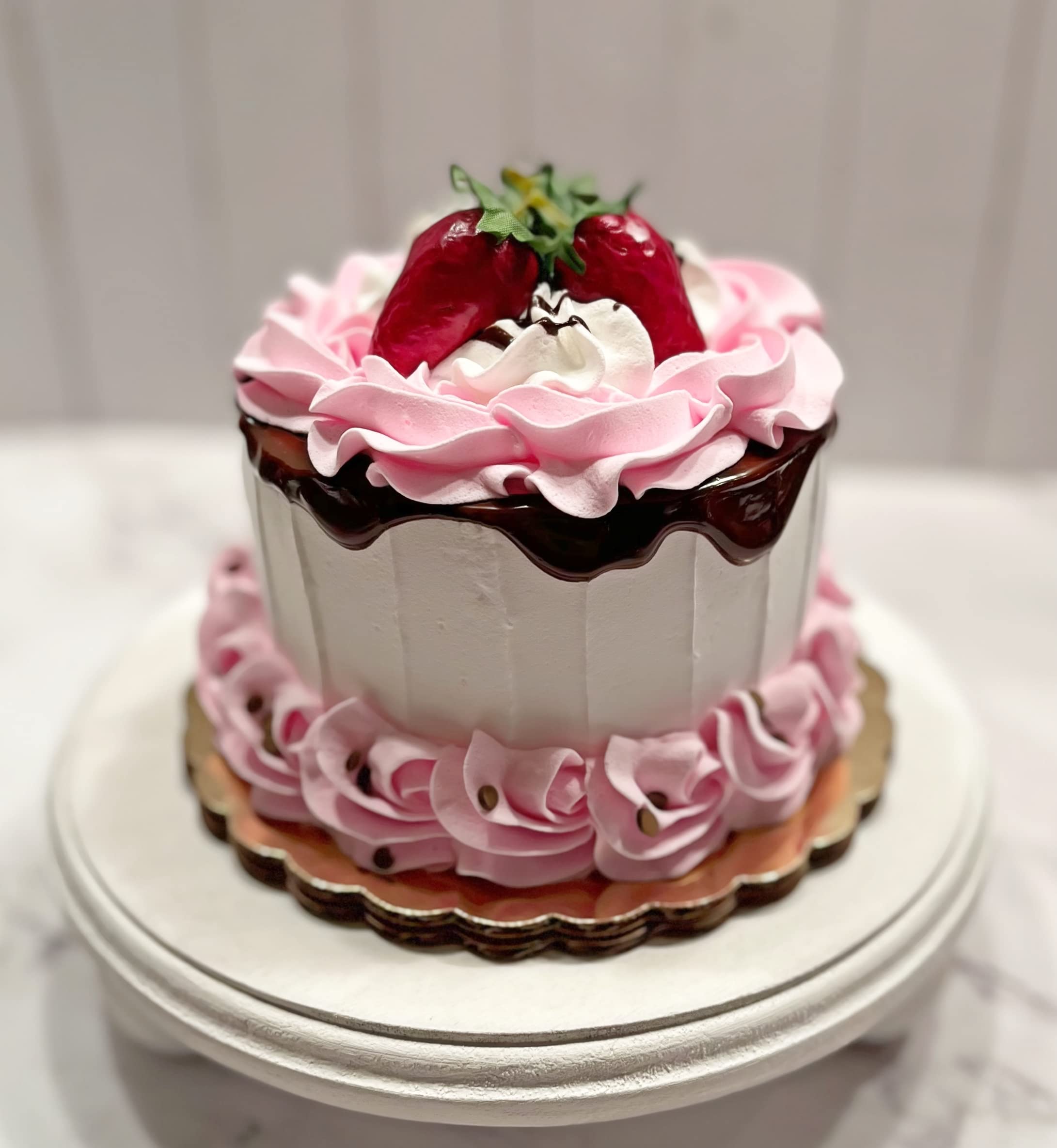 Artificial Display Cake - Fake Cake Decor for Home & Kitchen - Faux Dessert Centerpiece for Parties & Events - Valentine's Day Sweetheart Cake Prop - Wedding & Birthday Decoration Fake Food