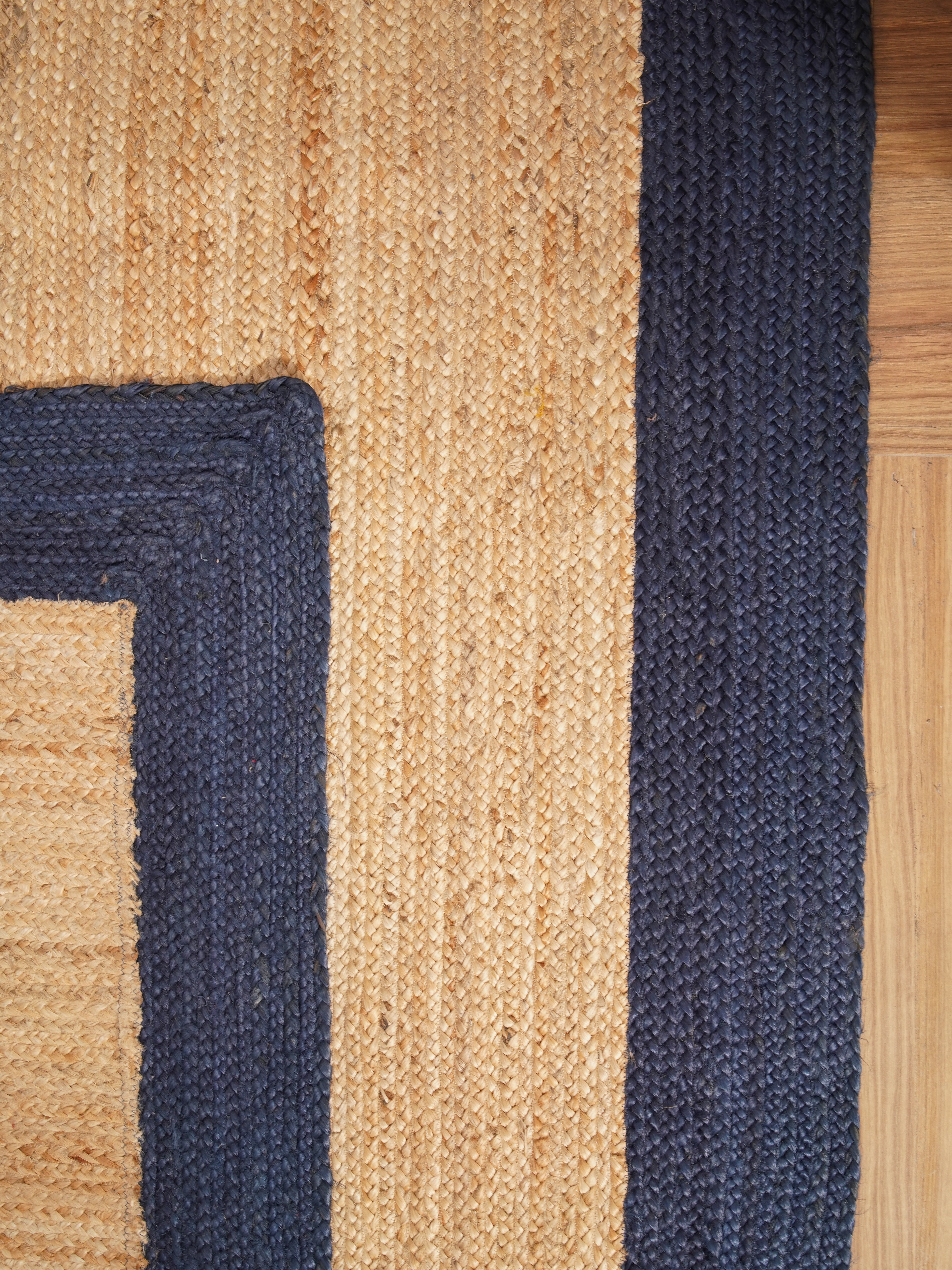 Handwoven Jute Braided Area Rug - Natural Eco-Friendly Floor Mat for Living Room, Bedroom, or Patio Decor