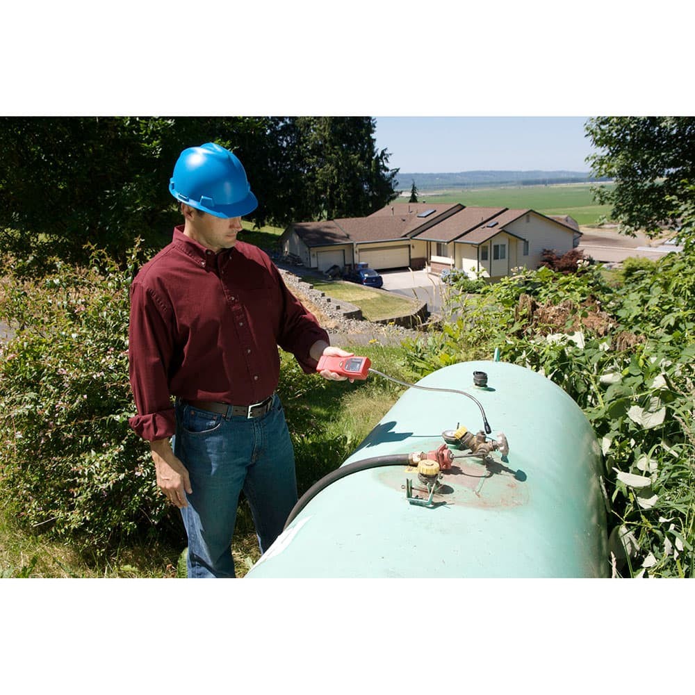 Amprobe 3311832 GSD600 Portable Gas Leak Detector with Flexible Probe - Methane & Propane Detection for Home Safety & HVAC Maintenance