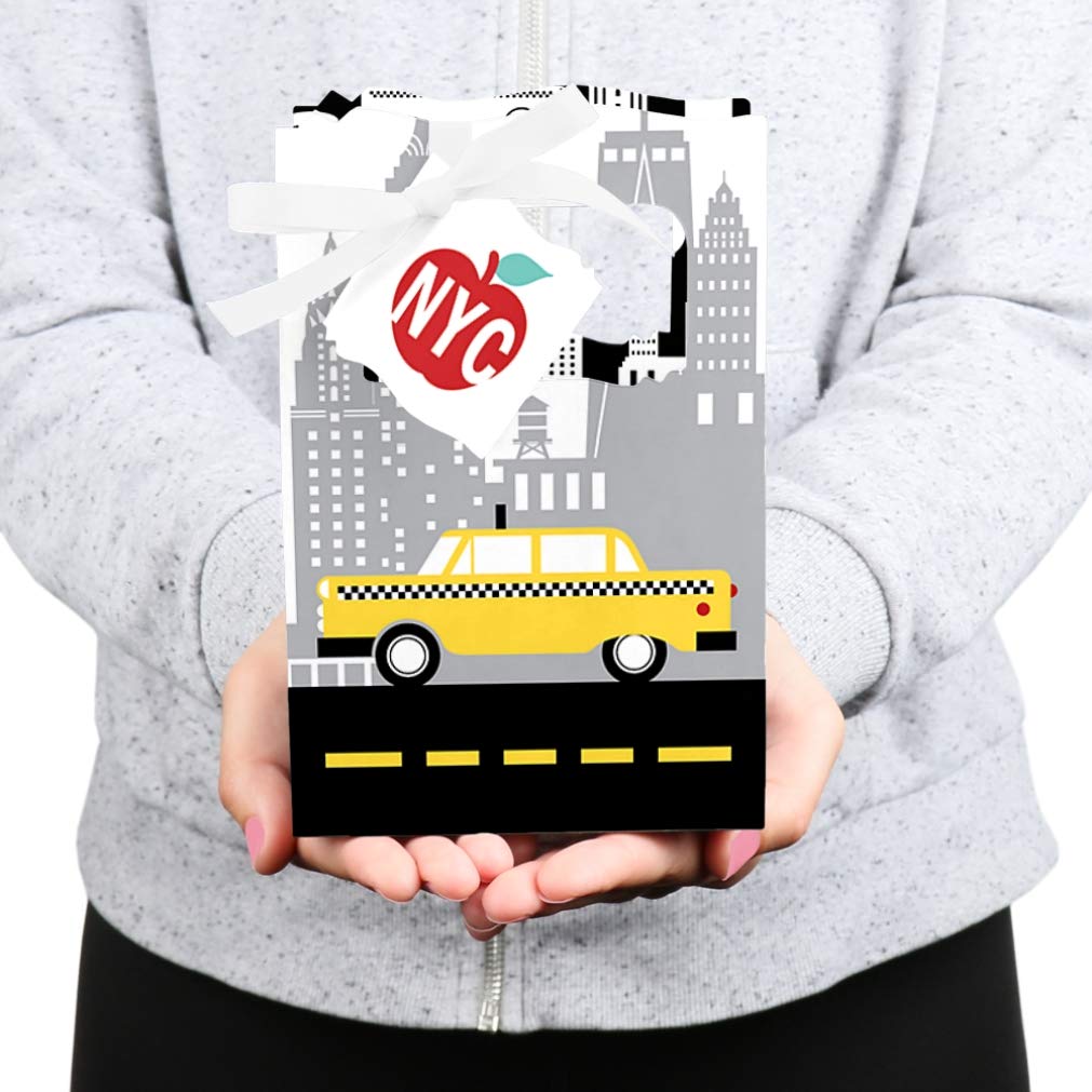 Big Dot of Happiness NYC Cityscape - New York City Themed Party Favor Boxes - Set of 12 - Perfect for Birthday Parties, Baby Showers & Wedding Favors
